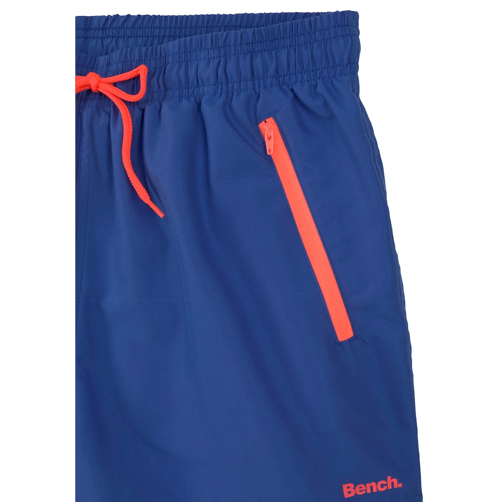 Bench. Badeshorts, mit Reissverschlusstaschen