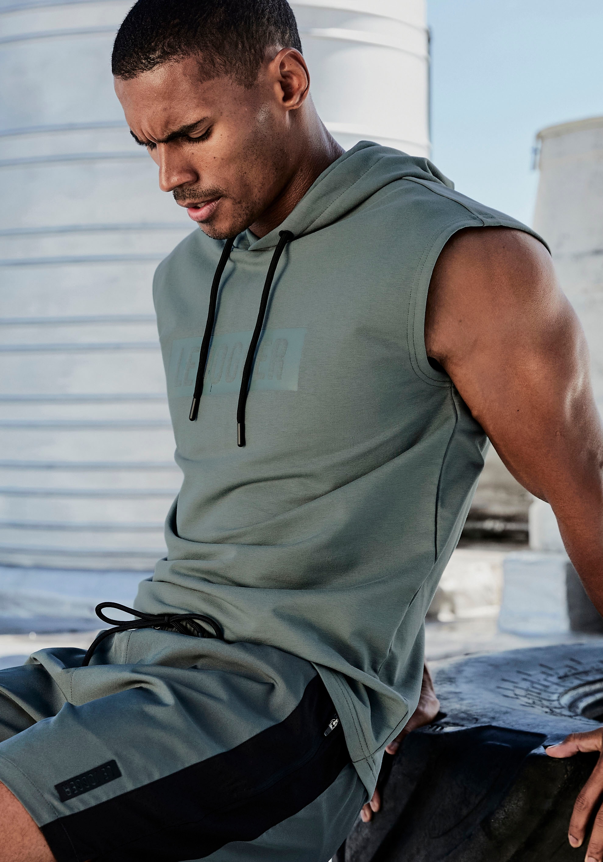 le jogger® Shorts, mit seitliche Mesheinsatz und Reissverschlusstaschen