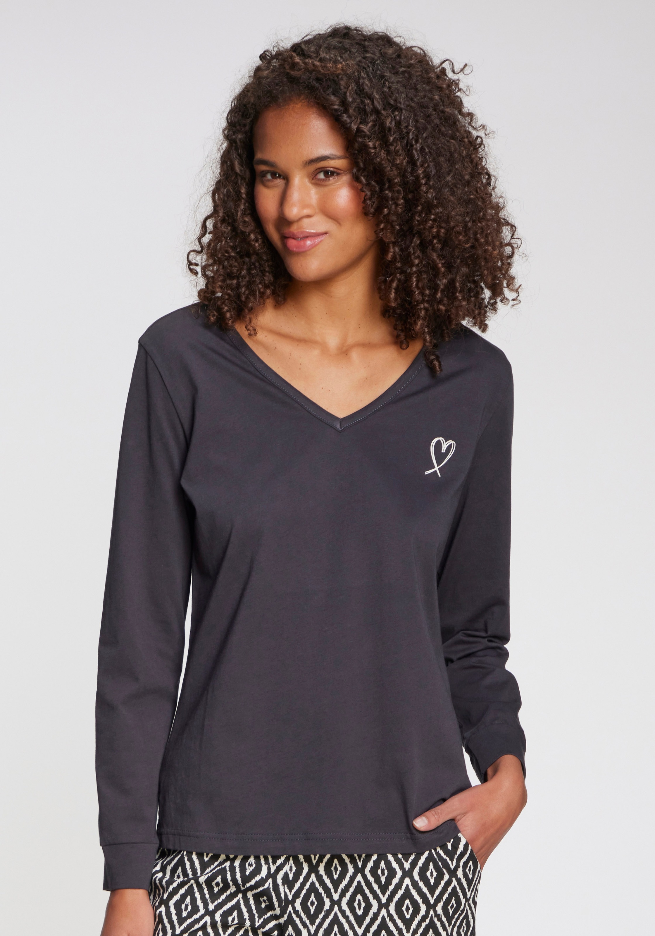 Vivance Dreams Pyjamaoberteil mit kleinem Herzprint