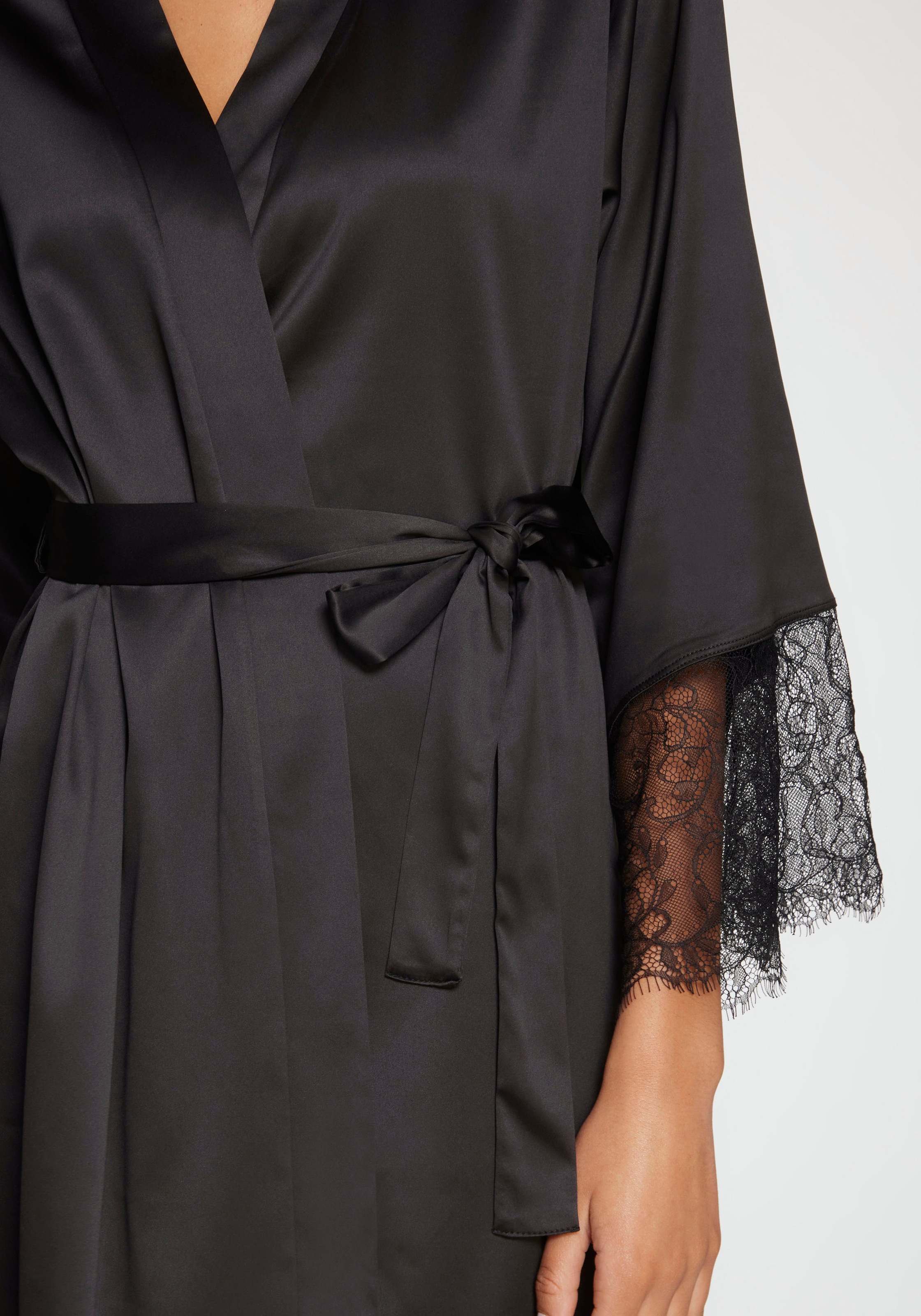 LASCANA Kimono, (1 St.), mit Spitze an den Ärmeln