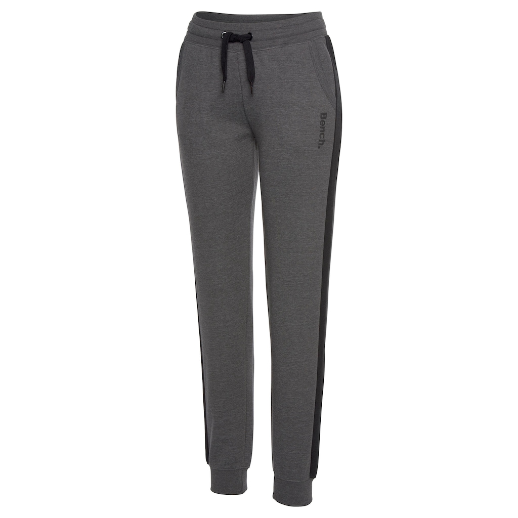 Bench. Loungewear Sweathose, mit Seitenstreifen und schmalem Bein, Loungeanzug