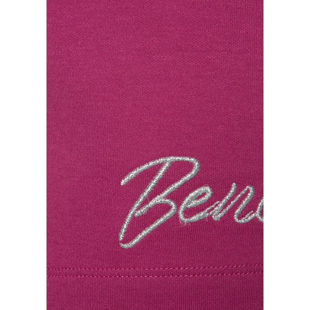 Bench. Loungewear Sweatshorts, mit glänzender Logostickerei, Loungewear, Loungeanzug