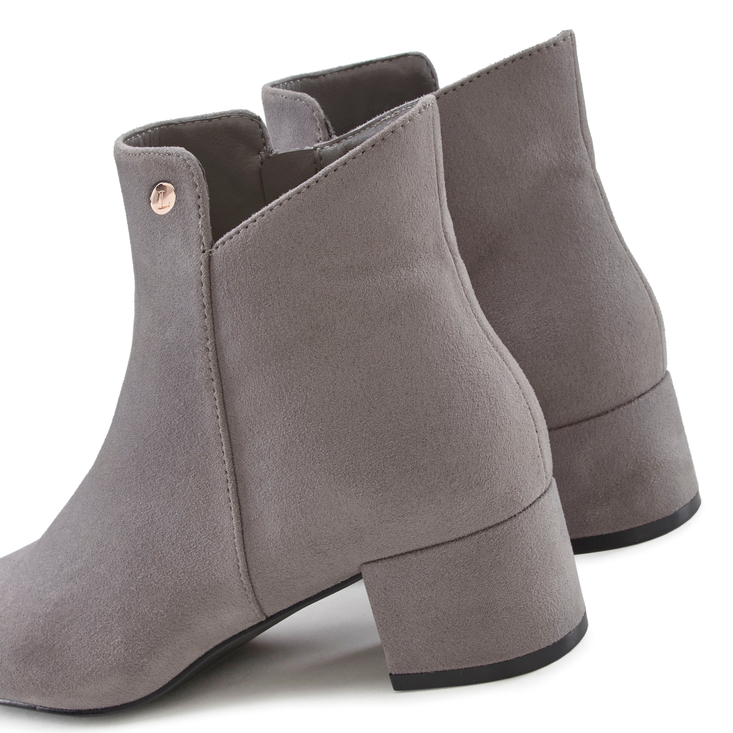 LASCANA Stiefelette, mit bequemen Blockabsatz, Ankle Boots, Stiefel VEGAN