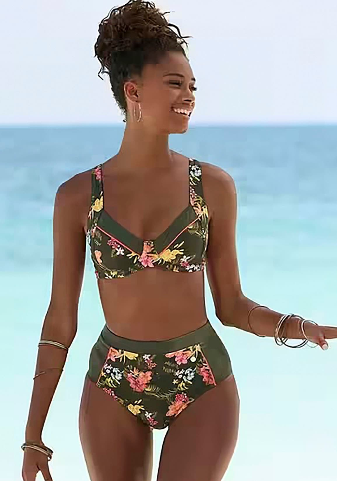 LASCANA Bügel-Bikini-Top »Tahiti« mit kontrastfarbenen Einsätzen