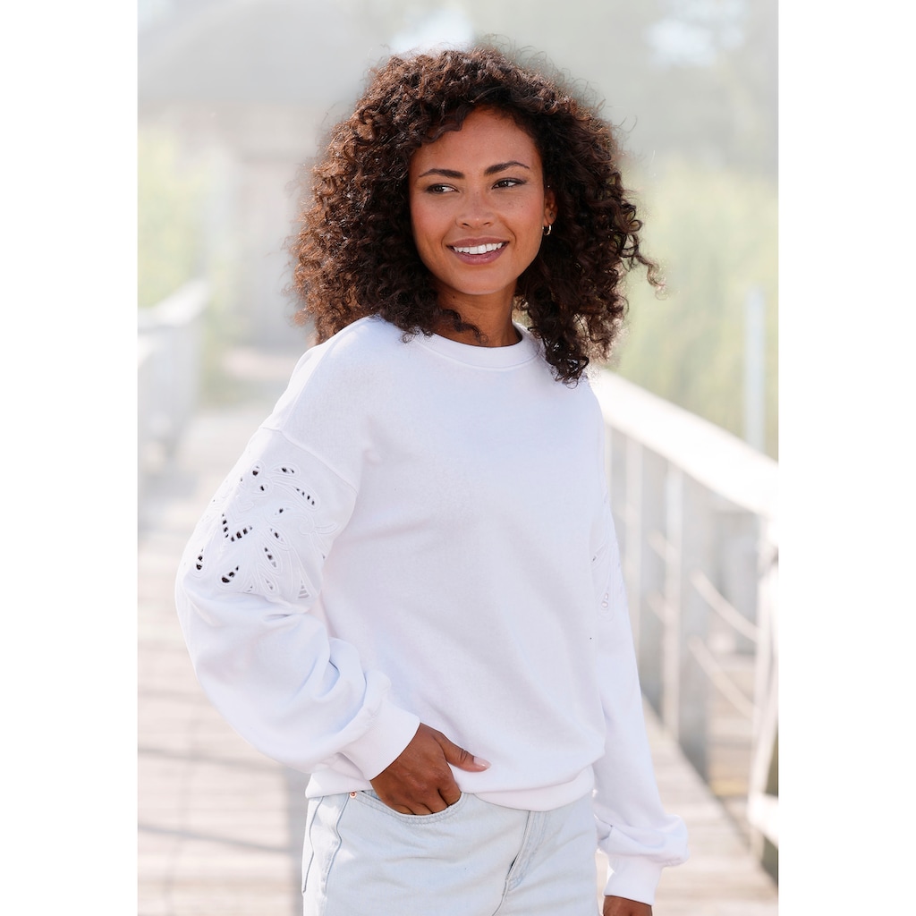 Vivance Sweatshirt, mit Lochstickerei, weicher Baumwoll-Mix