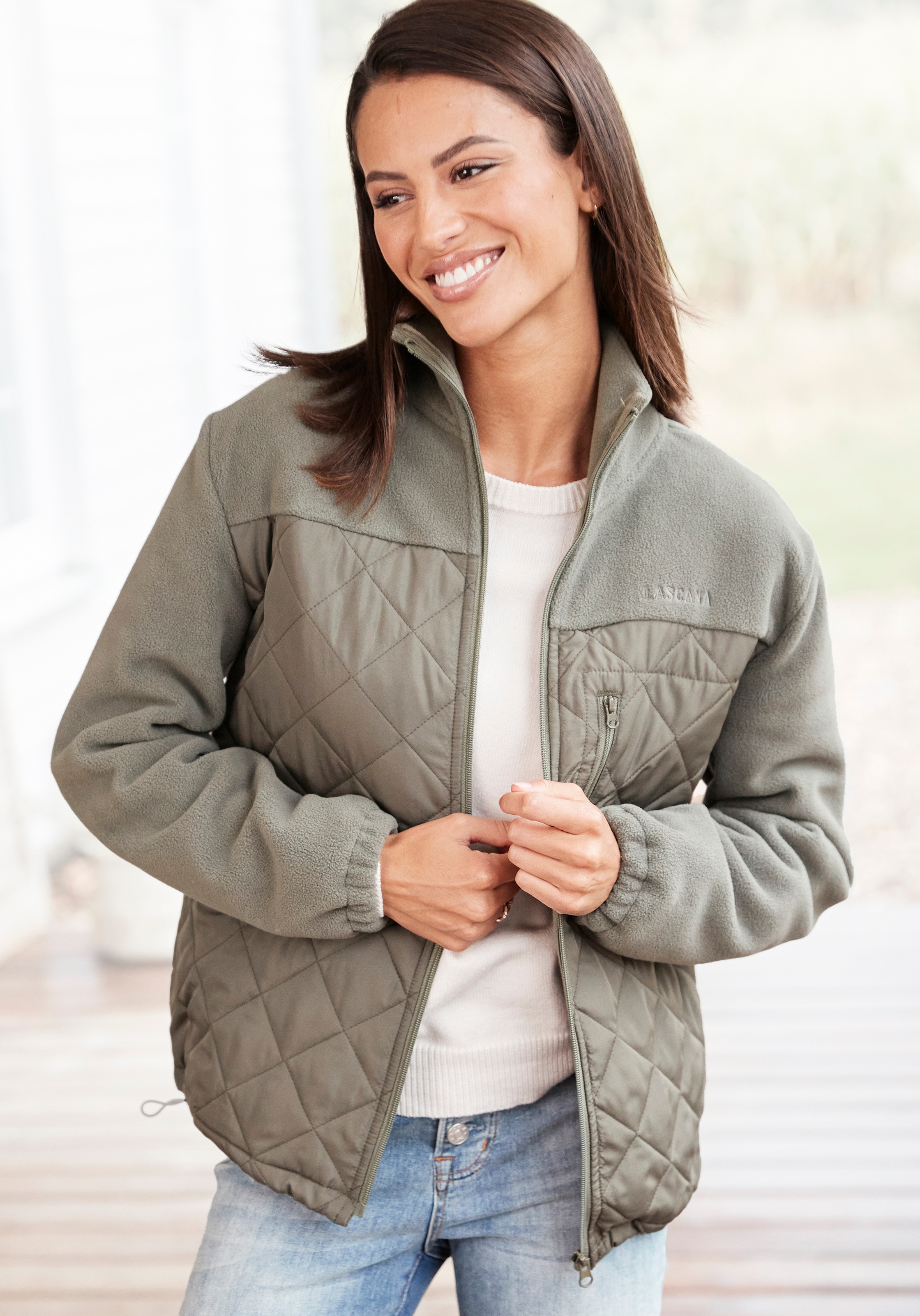 LASCANA Fleecejacke ohne Kapuze mit Steppung