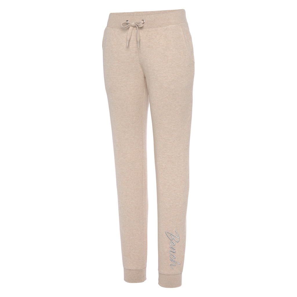 Bench. Loungewear Relaxhose, mit glänzender Logostickerei, Loungewear, Loungeanzug