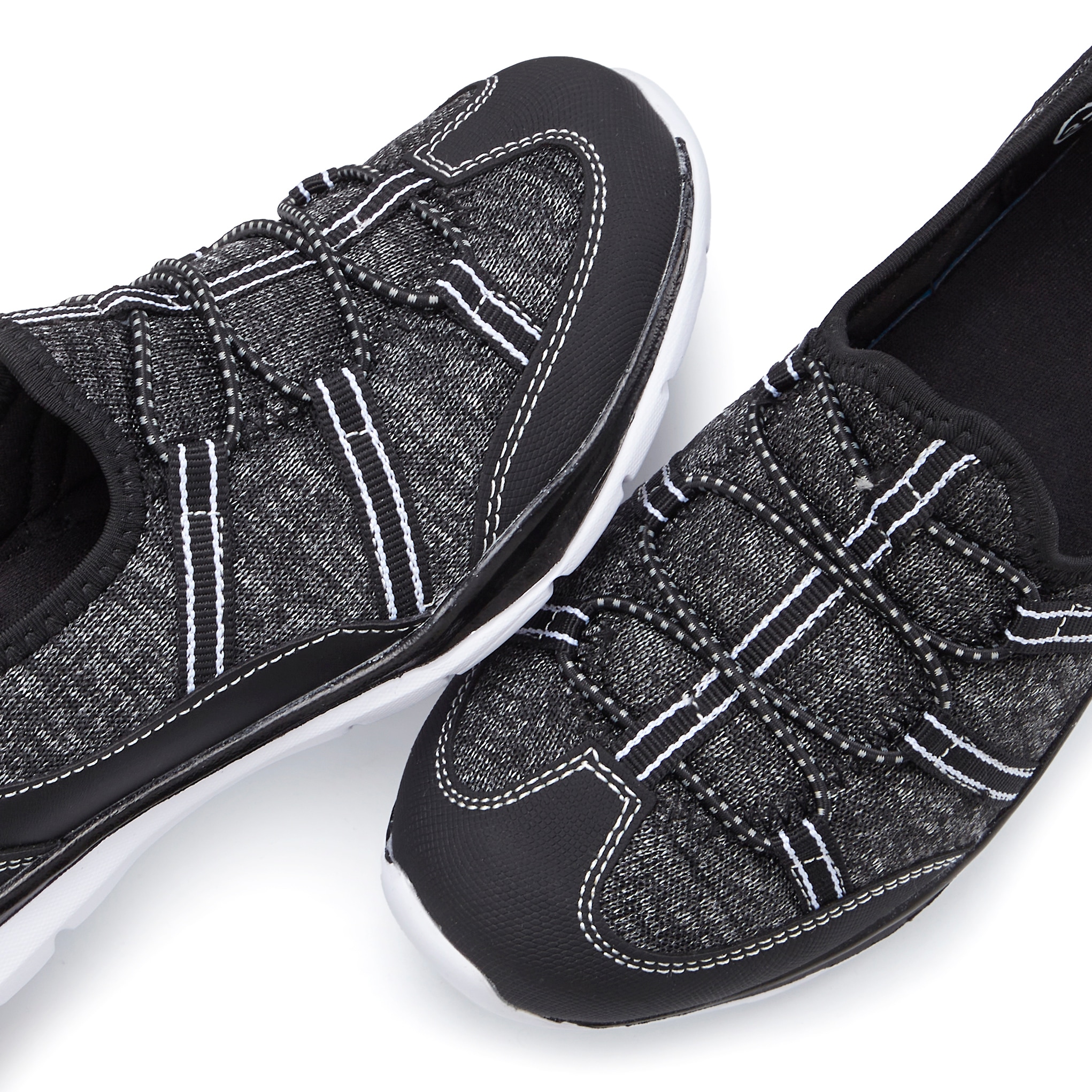 LASCANA Sneaker »Halbschuh, Freizeitschuh, Slipper,«, zum Reinschlüpfen mit elastischen Schnürbändern VEGAN