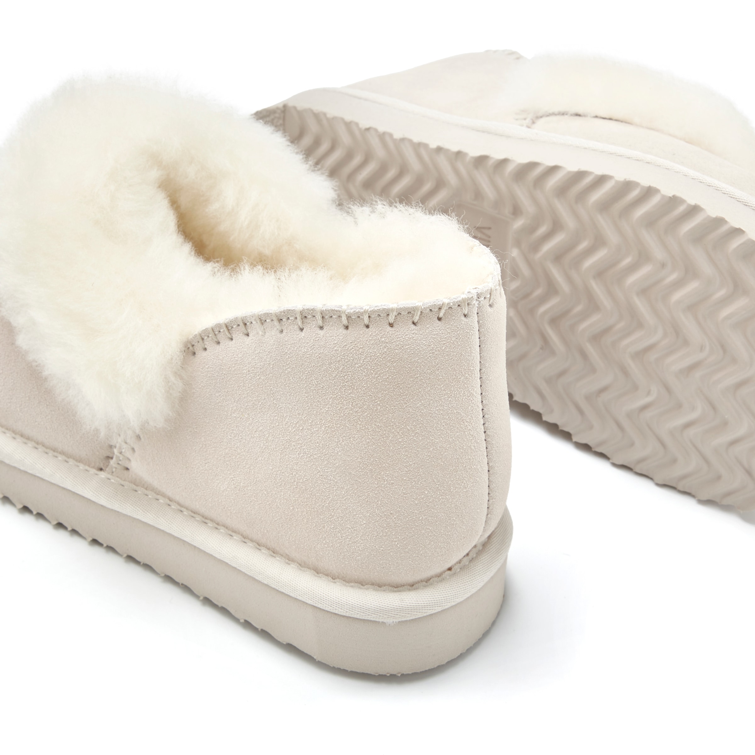 Vivance Hausschuh »Plüsch Hausschuh, Pantolette, Pantoffel, Homeslippers«  Plüsch Hausschuh, Pantolette, Pantoffel aus Lammfell