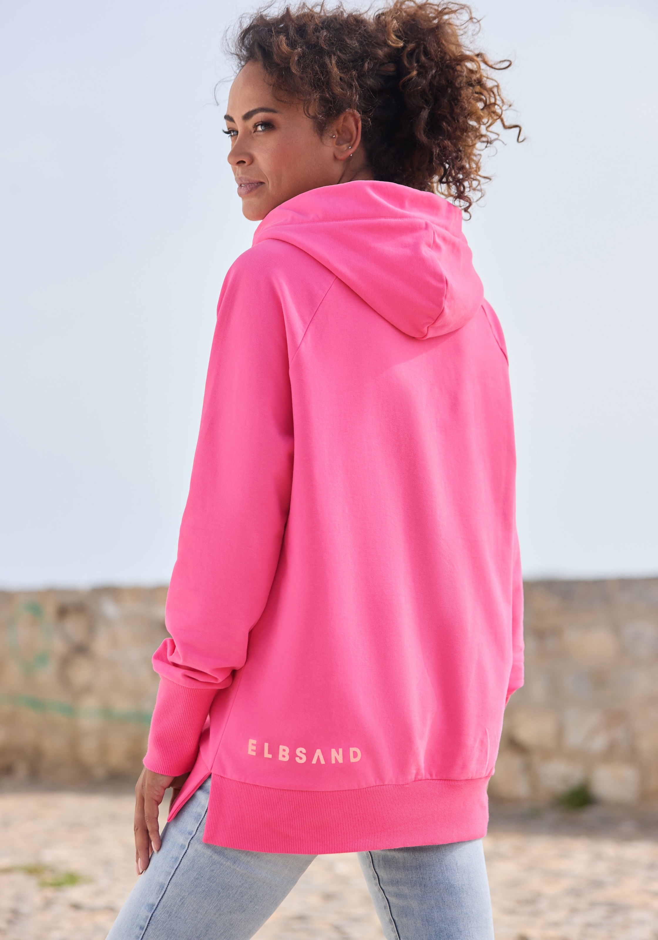Elbsand Kapuzensweatshirt »Svana«, mit Logoprint, bequemer Hoodie, seitliche Schlitze
