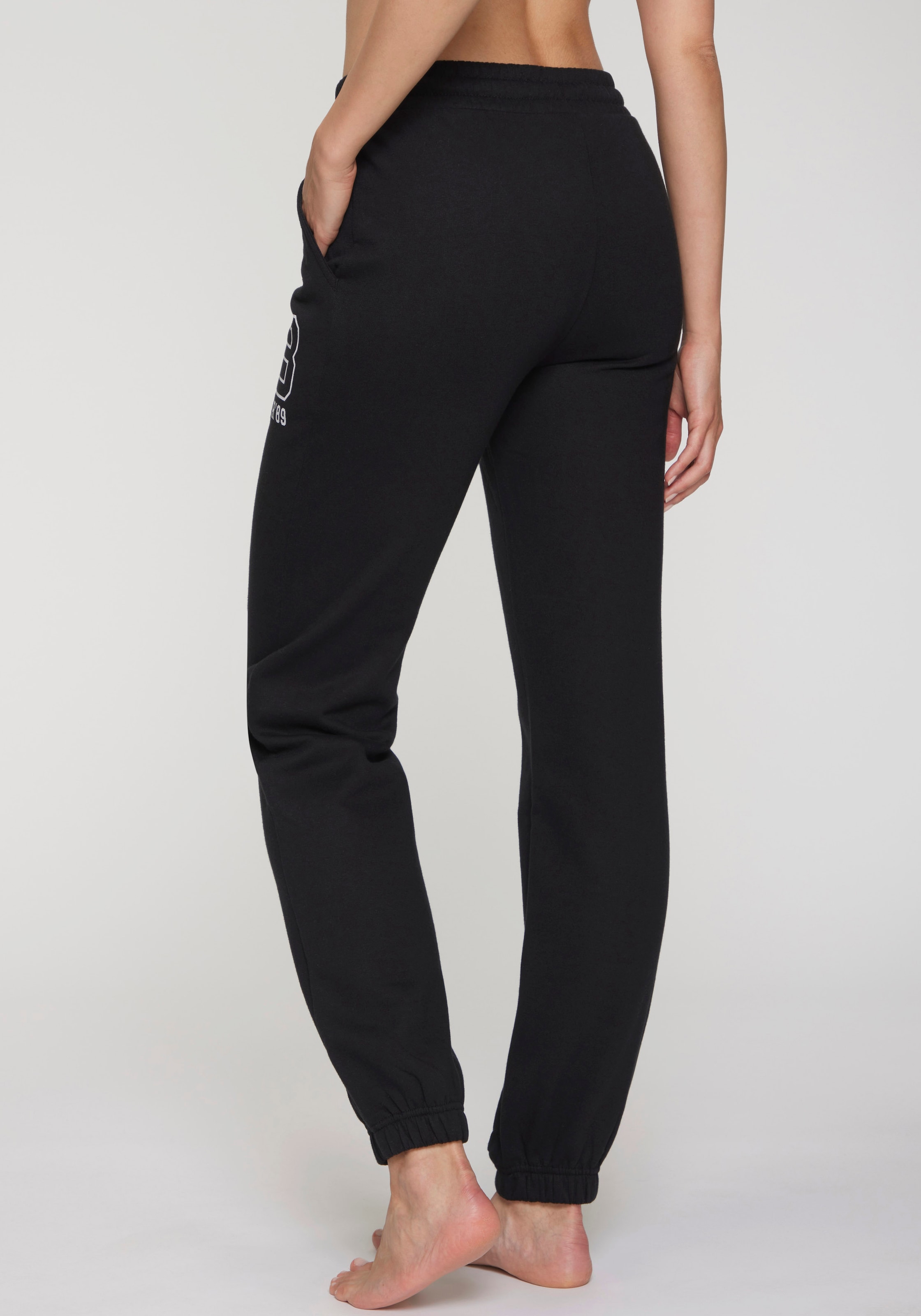 Bench. Loungewear Jogginghose  mit seitlichen Taschen und Logoprint, Loungewear