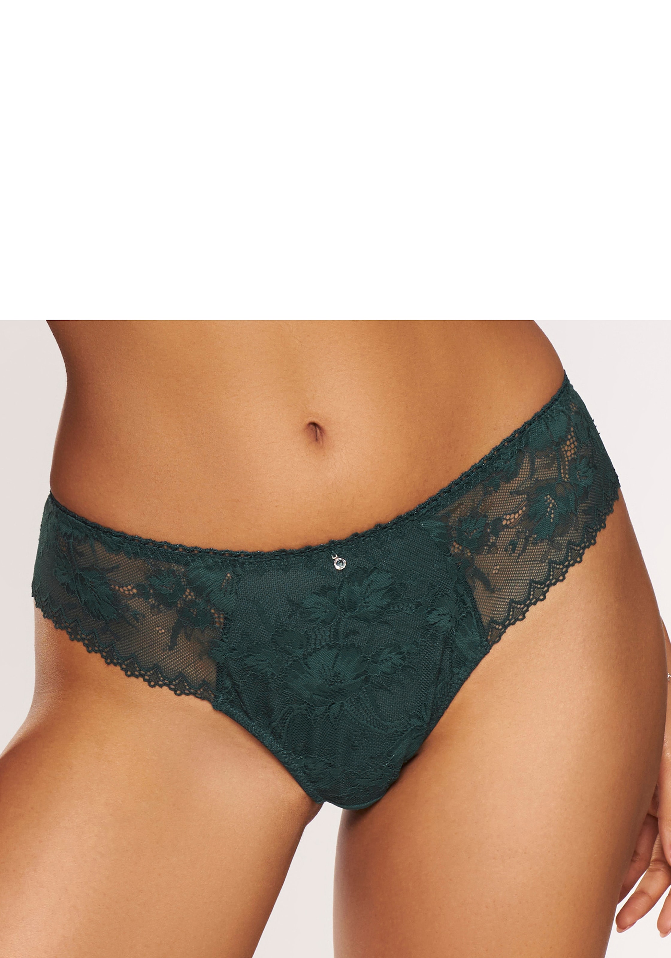 LASCANA String rundherum aus floraler, dezent transparenter Spitze