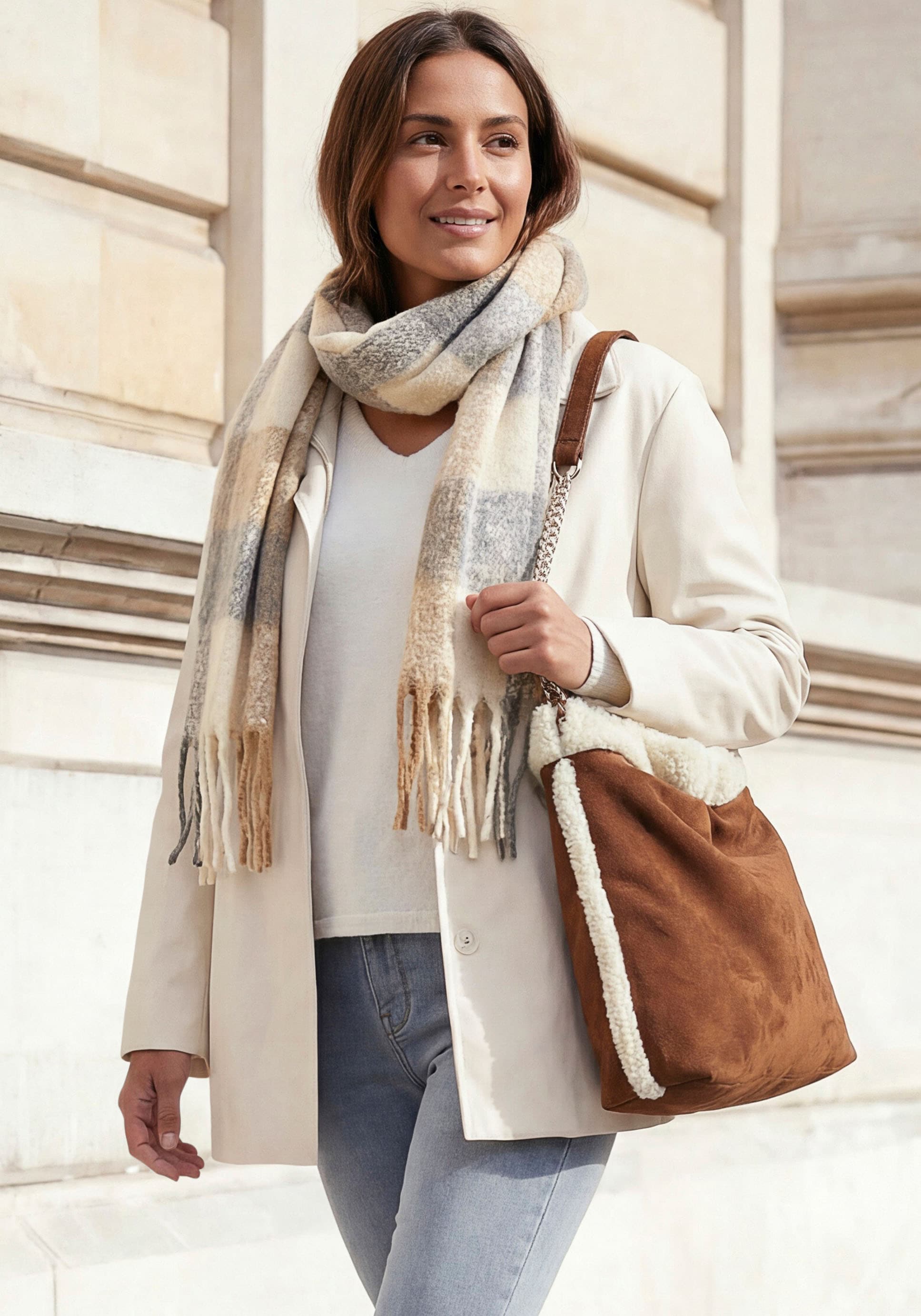 Vivance Handtasche »Schultertasche, Henkeltasche, Damentasche, Shopper« NEU mit Kettenhenkel und Teddyfell-Applikation VEGAN
