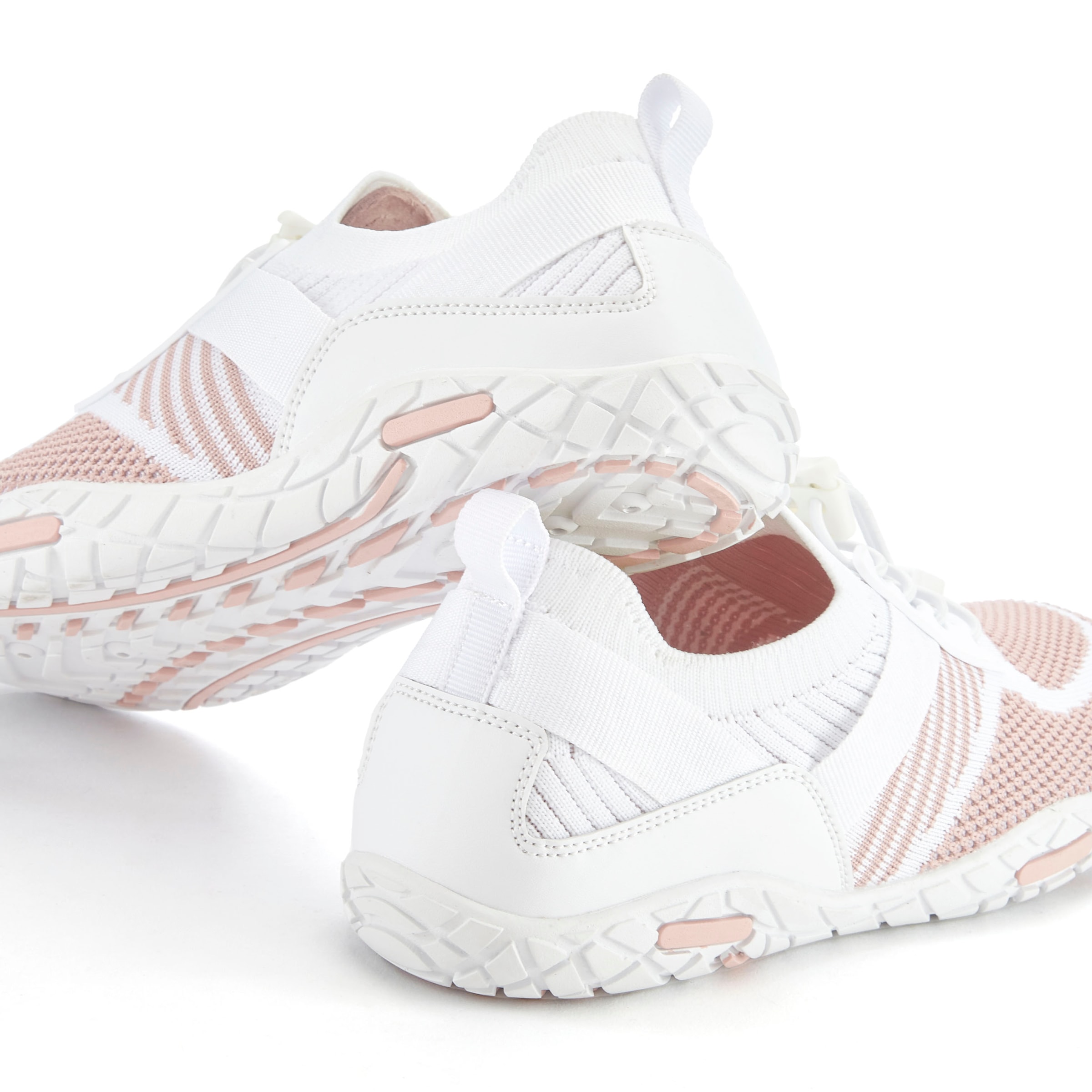 LASCANA Sneaker, Freizeitschuh, Halbschuh superleicht, flache flexible Sohle VEGAN