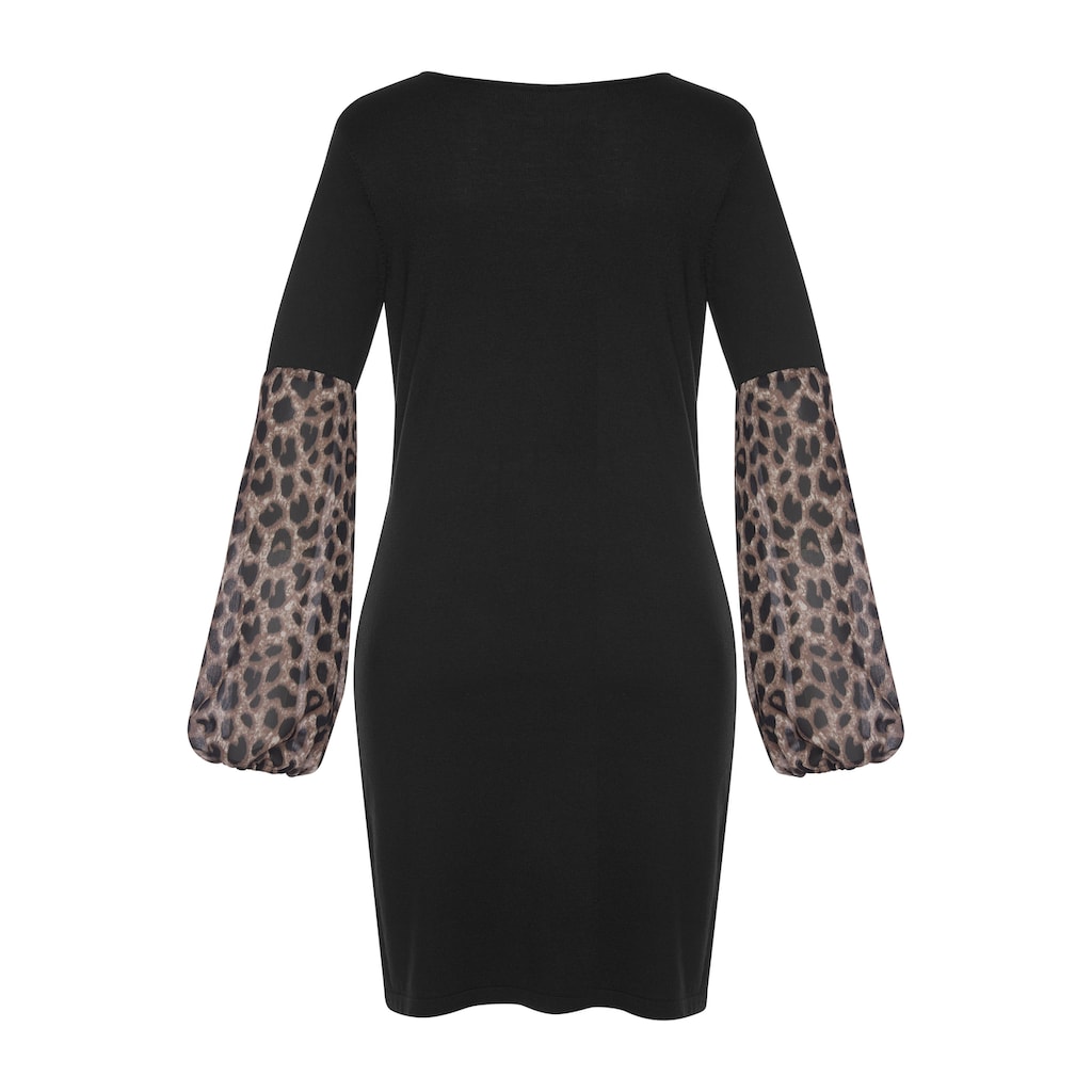 LASCANA Strickkleid, mit Leo Ärmeln