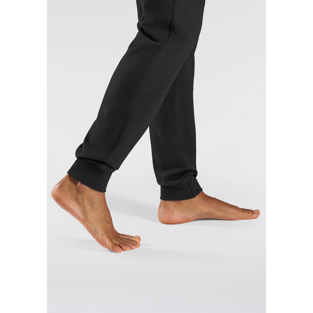 Bench. Loungewear Sweathose, mit Bündchen am Beinabschluss