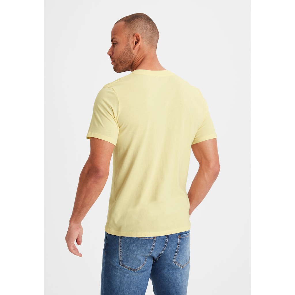 KangaROOS T-Shirt »Regular Fit,«, (2er-Pack), Freizeitshirt mit Kurzarm, V-Ausschnitt aus reine Baumwolle