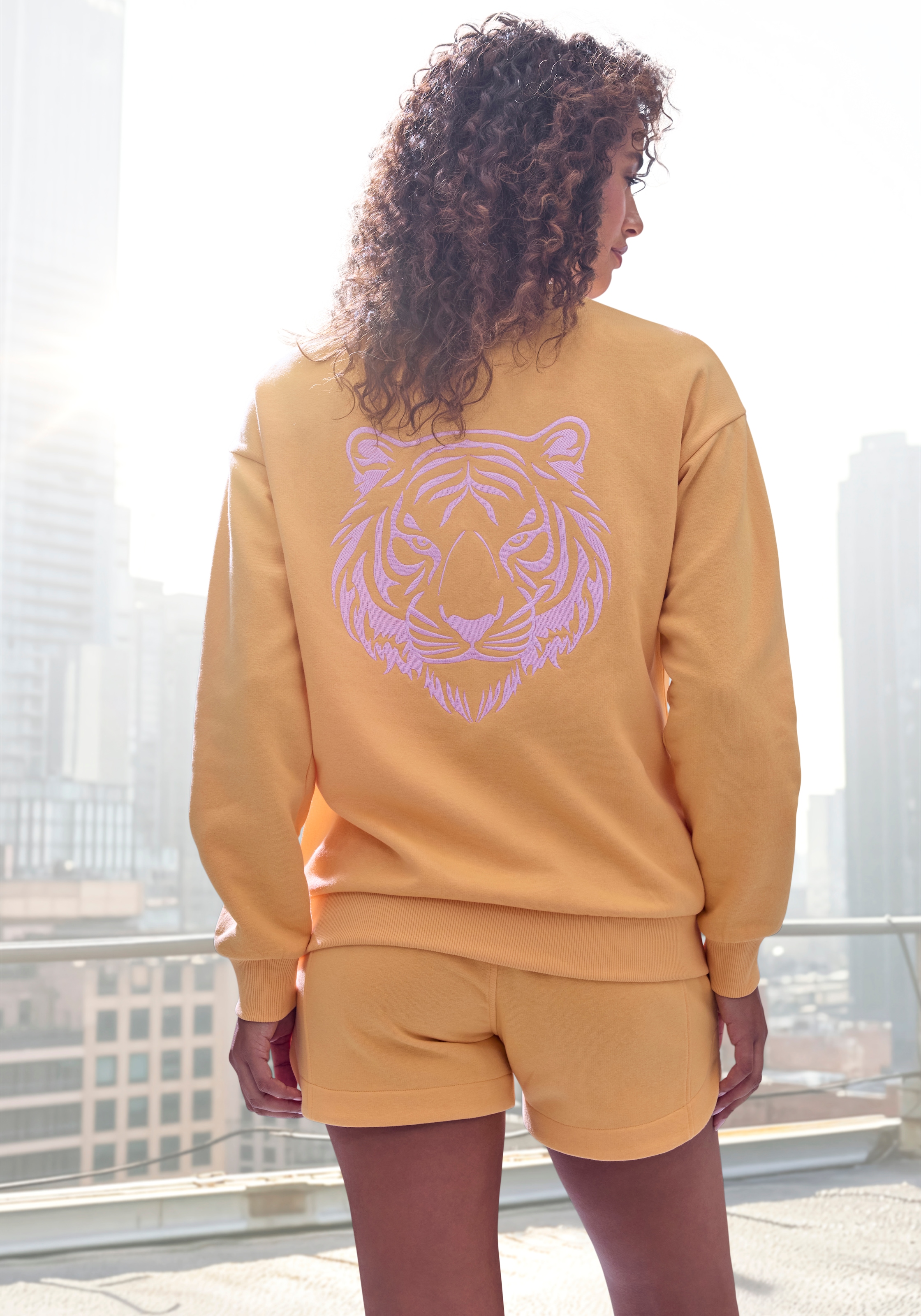 Buffalo Sweatshorts, mit kleiner Logostickerei