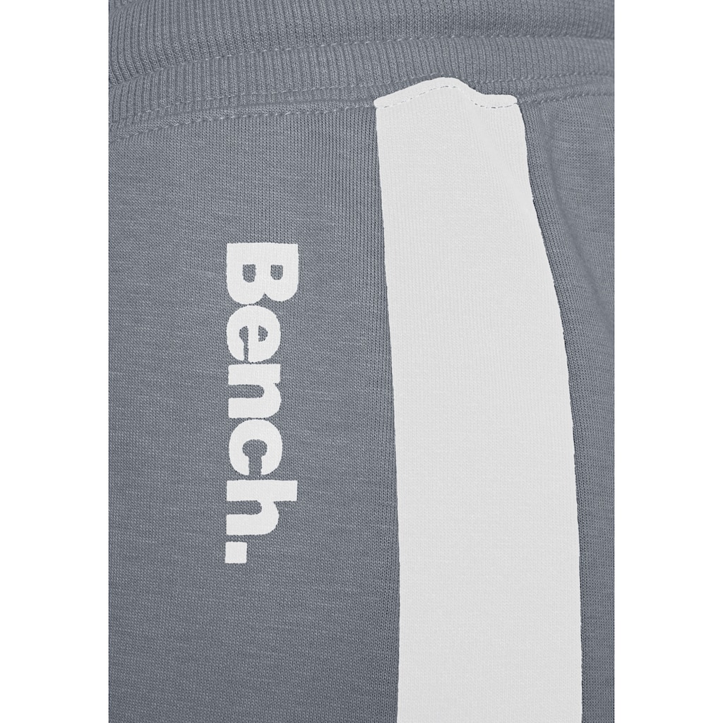 Bench. Loungewear Loungehose, mit Seitenstreifen und geradem Bein, Loungewear