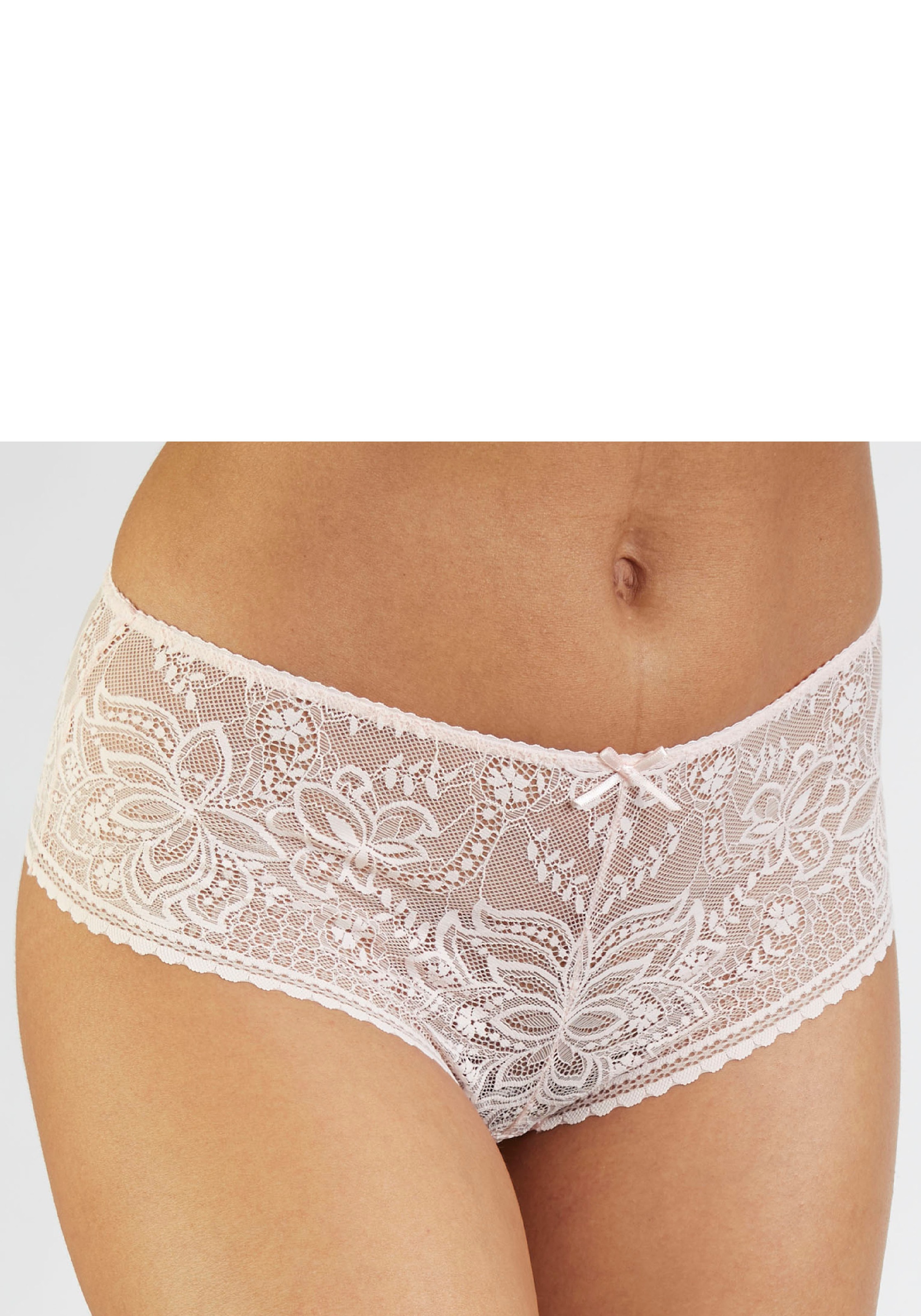 LASCANA Panty »Luciana« aus feiner, dezent transparenter Spitze in blumiger Optik