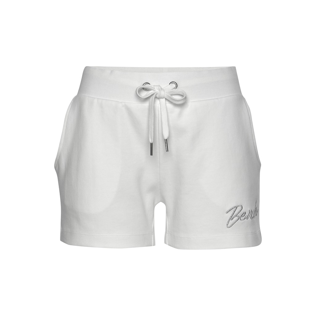 Bench. Loungewear Relaxshorts, mit kleiner glänzenden Logostickerei, Loungeanzug