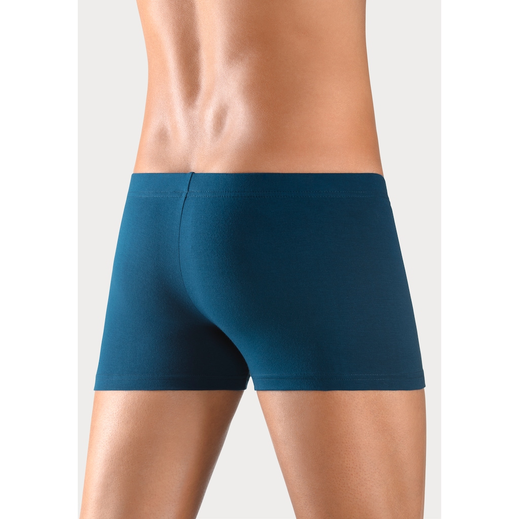 Bench. Boxer »Boxershorts für Herren«, (Dose, 4 St.), Unterhosen in der Dose mit kleinem Logodruck auf dem Bein