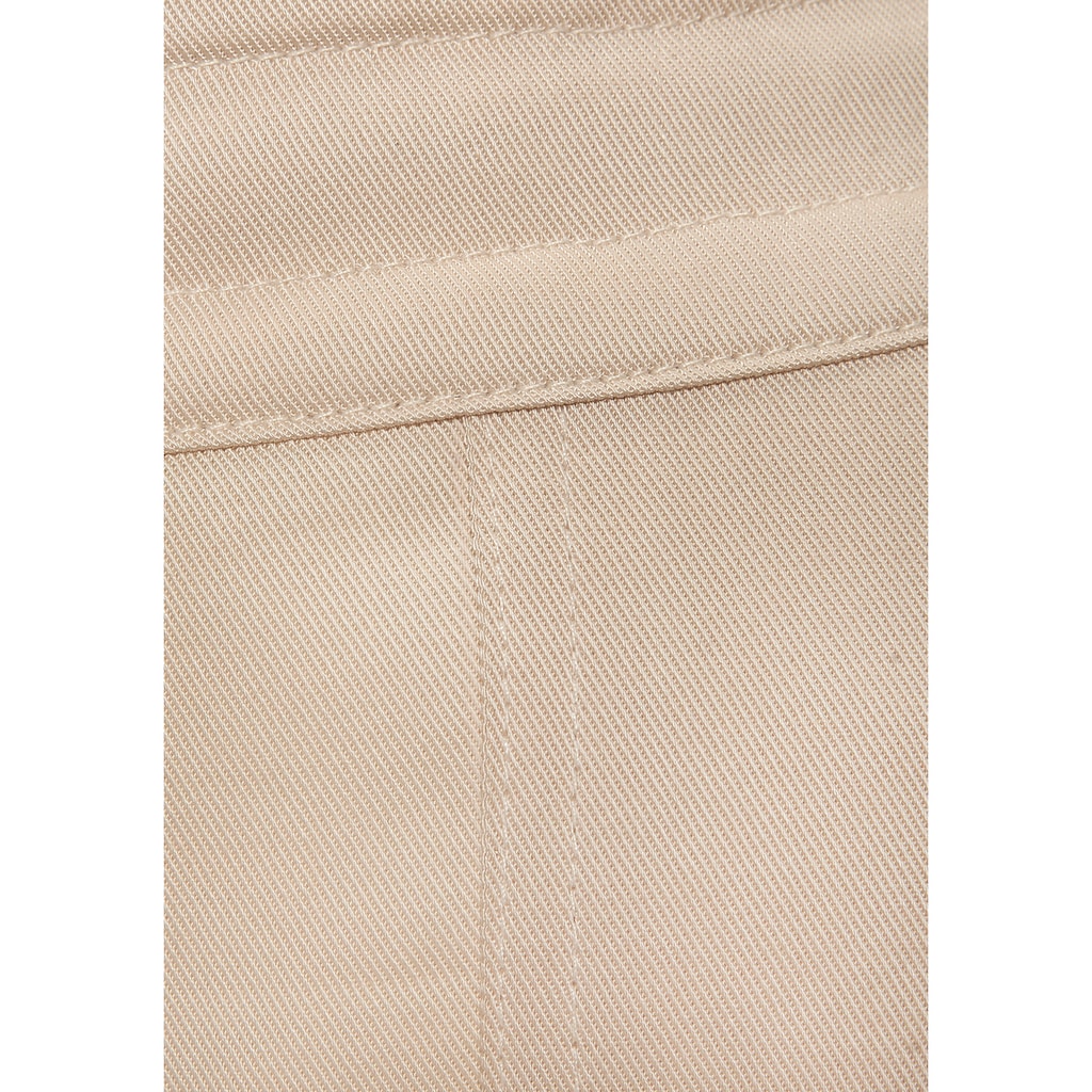 LASCANA Shorts, mit aufgesetzten Taschen und Gummizug, kurze Hose aus Lyocell