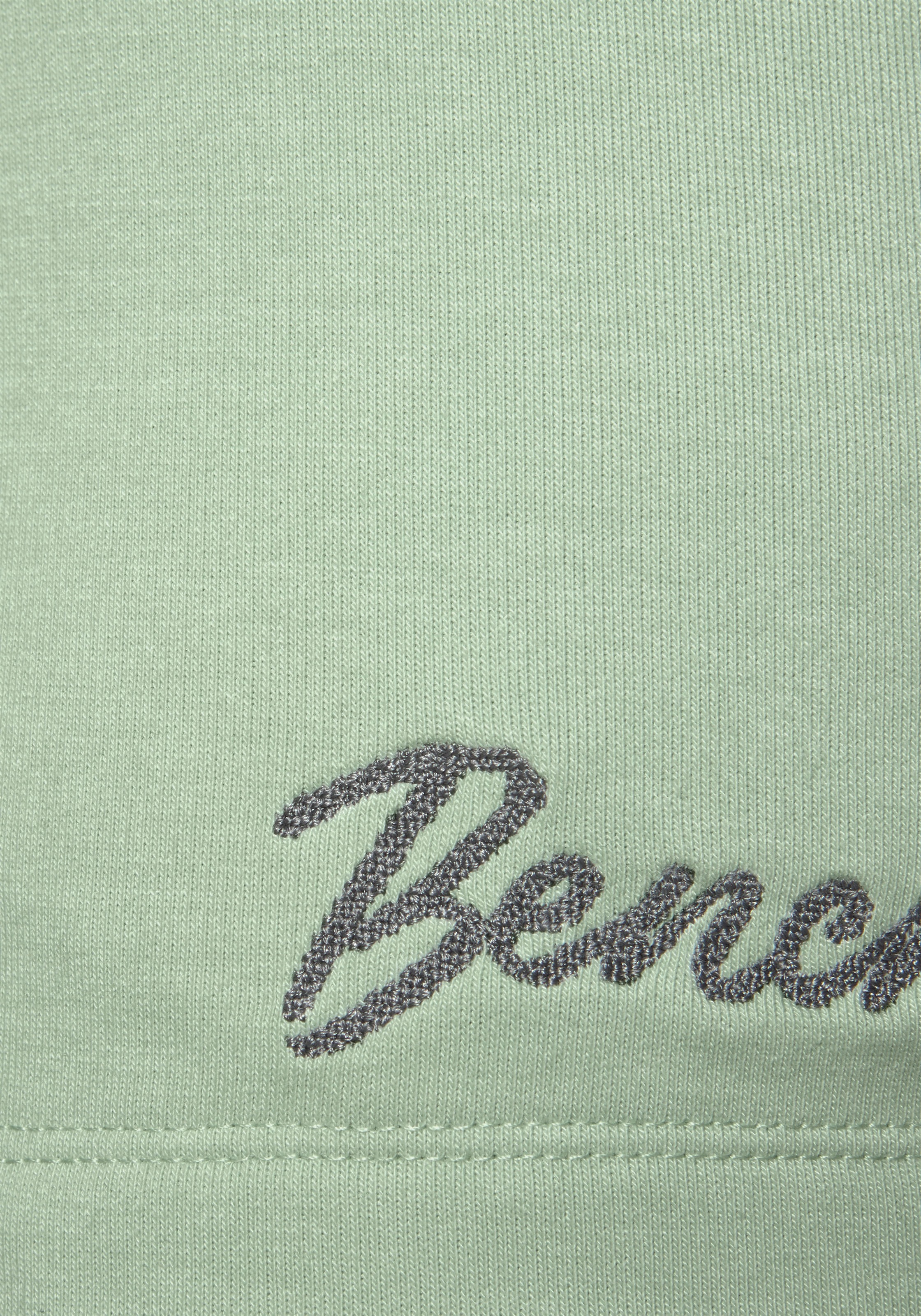 Bench. Shorts, mit Reissverschlusstaschen