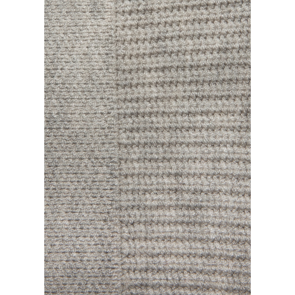 LASCANA Rundhalspullover, mit Zierknöpfen hinten, lockerer Strickpullover