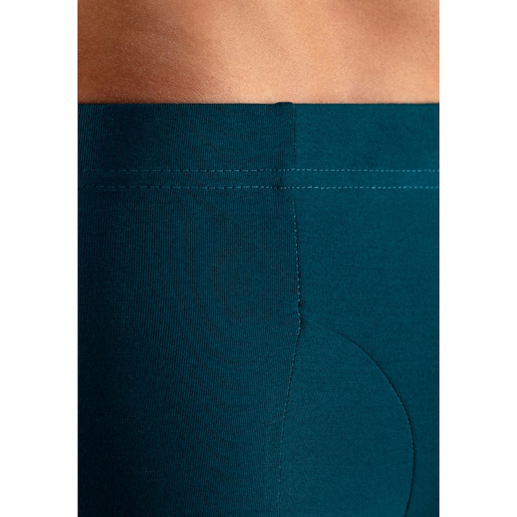 Bench. Boxer »Boxershorts für Herren«, (Dose, 4 St.), Unterhosen in der Dose mit kleinem Logodruck auf dem Bein