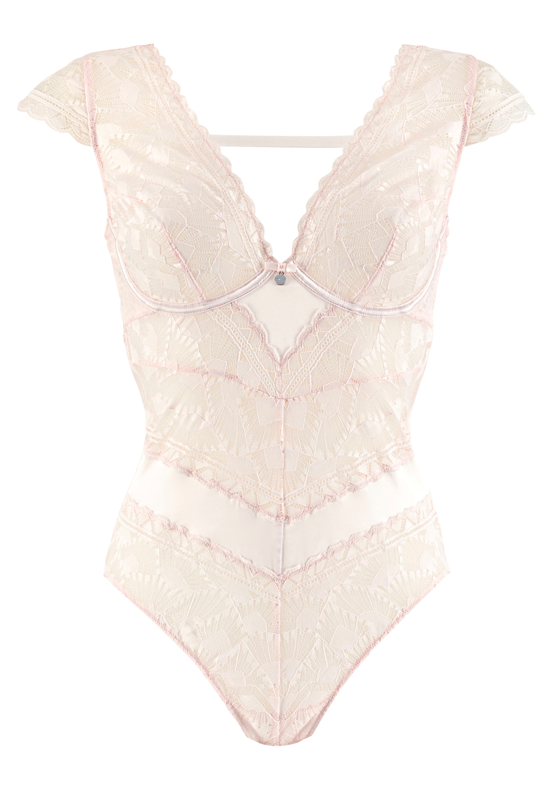 s.Oliver Body »Adèle«, aus dezent transparenter, floraler Spitze, sexy Dessous