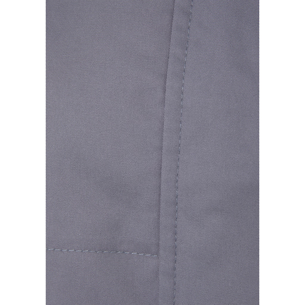 French Connection Outdoorjacke, mit Kapuze, Saumschlitz mit Druckknöpfen auf der Rückseite