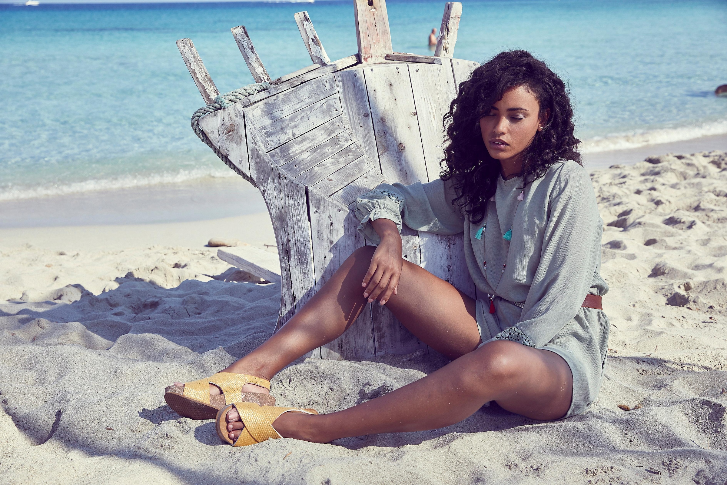LASCANA Sandalette »Sommerschuh«, Sommerschuh mit Keilabsatz und Korkfussbett