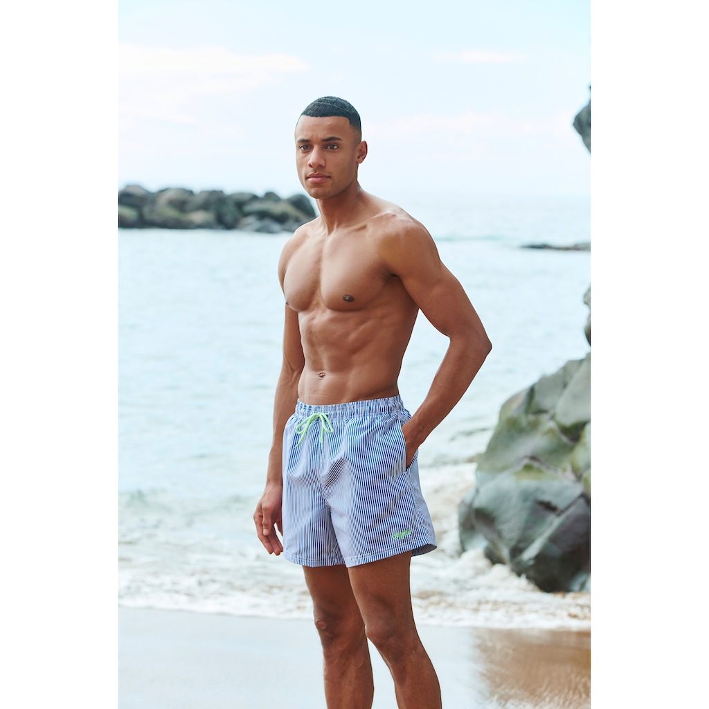 Buffalo Badeshorts, in feinem Streifenlook