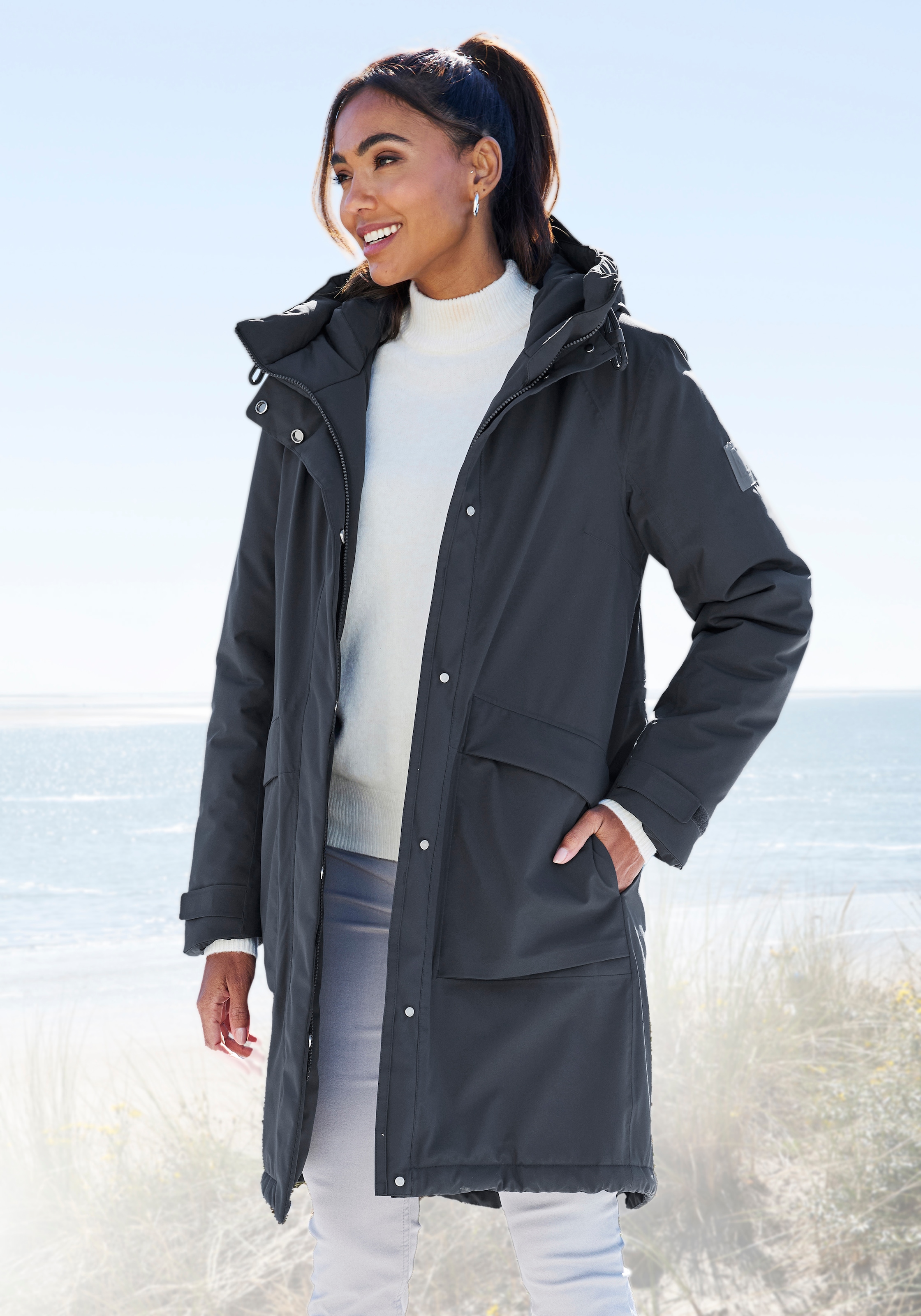Elbsand Winterjacke mit Kapuze mit verstellbarer Kapuze und aufgesetzten Taschen