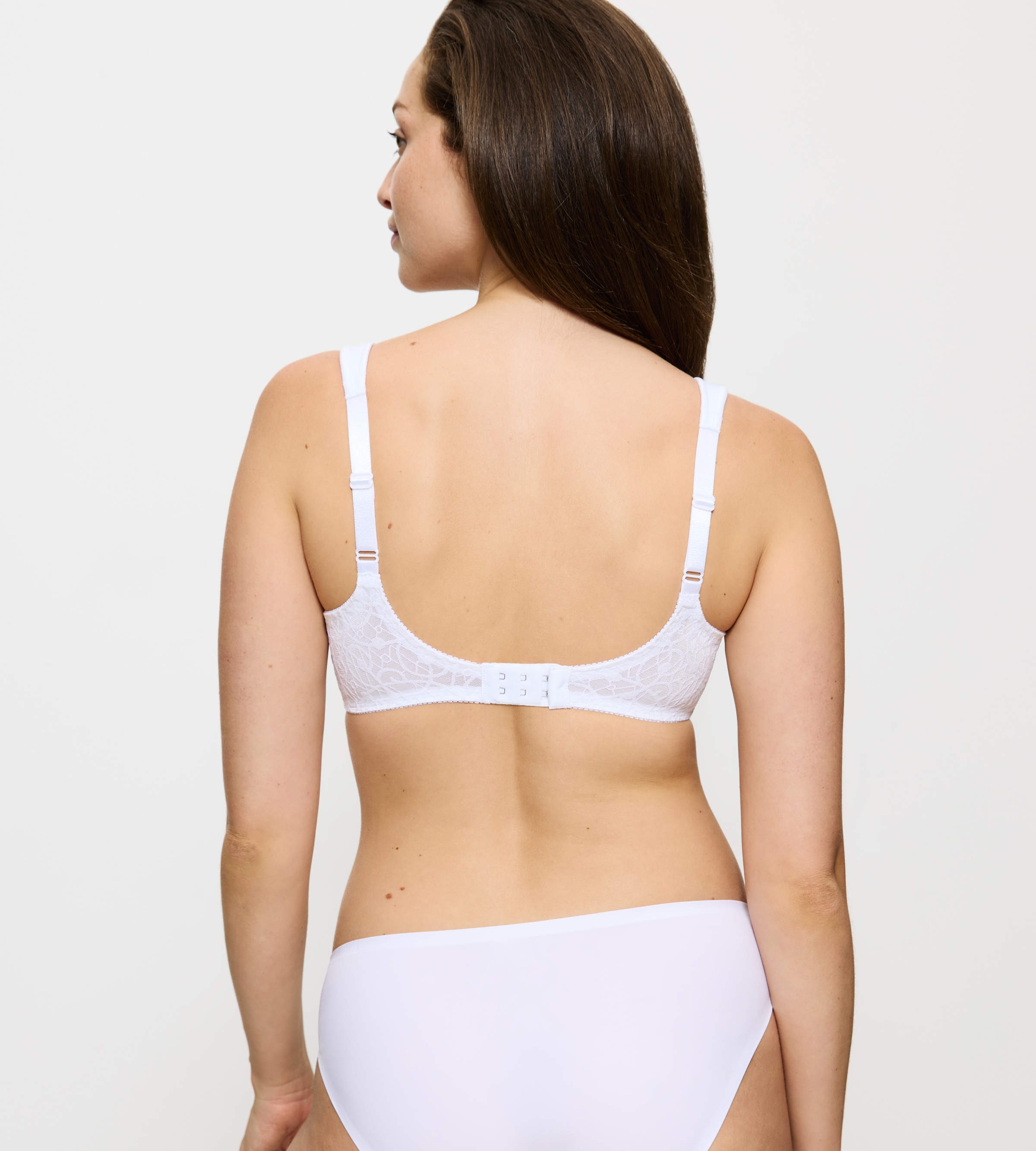 Triumph Soutien-gorge minimisant »Comfort Minimizer« verkleinert optisch die Brüste, Spitzendetails
