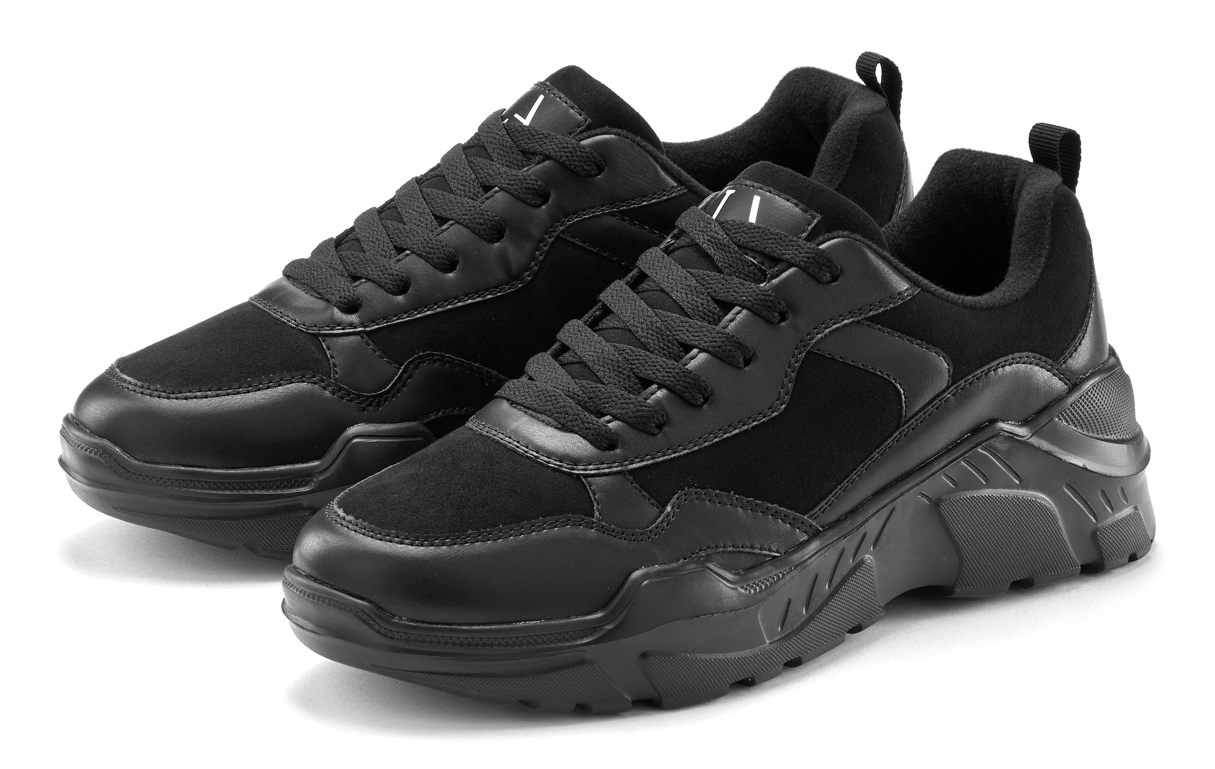 LASCANA Sneaker, Halbschuh, Sportschuh, leichte Chunky Sohle, weiche Innensohle VEGAN