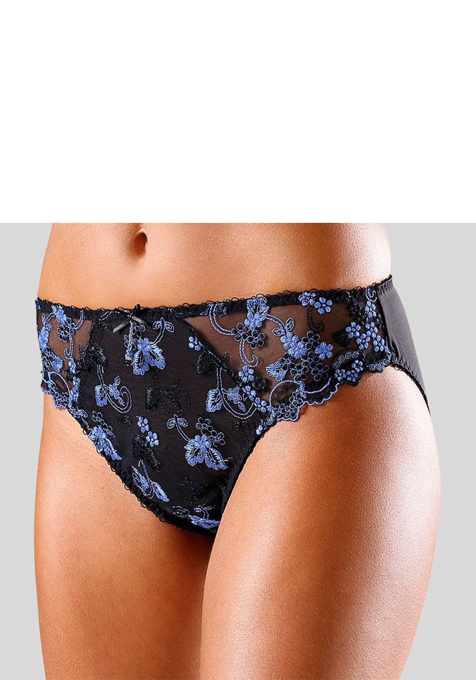 LASCANA Slip, Dessous mit schöner Blümchen-Stickereispitze