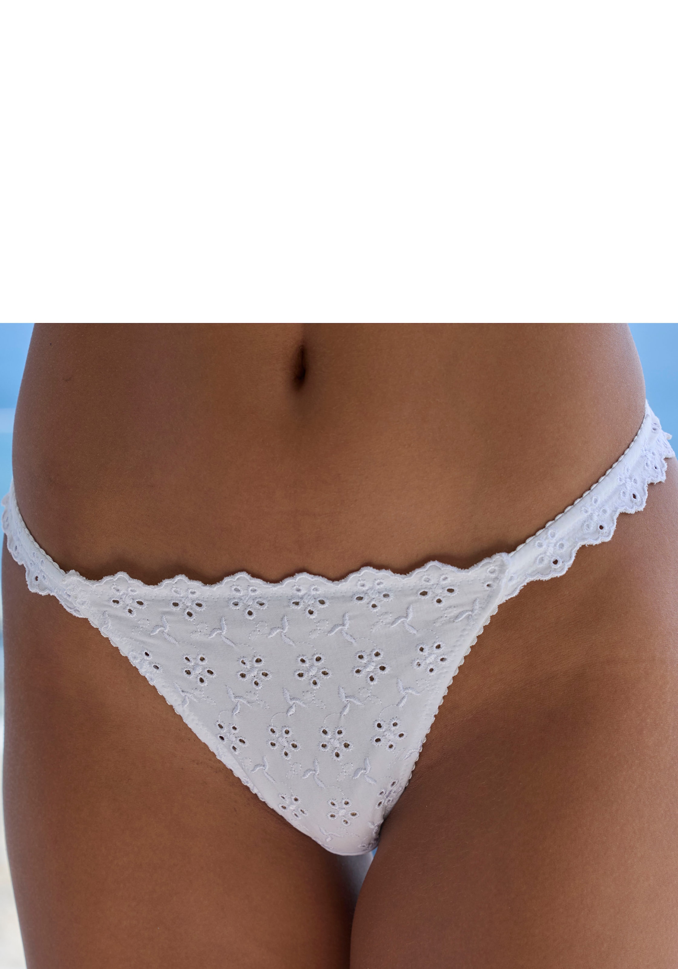 Vivance String, aus weicher Baumwolle mit Lochstickerei