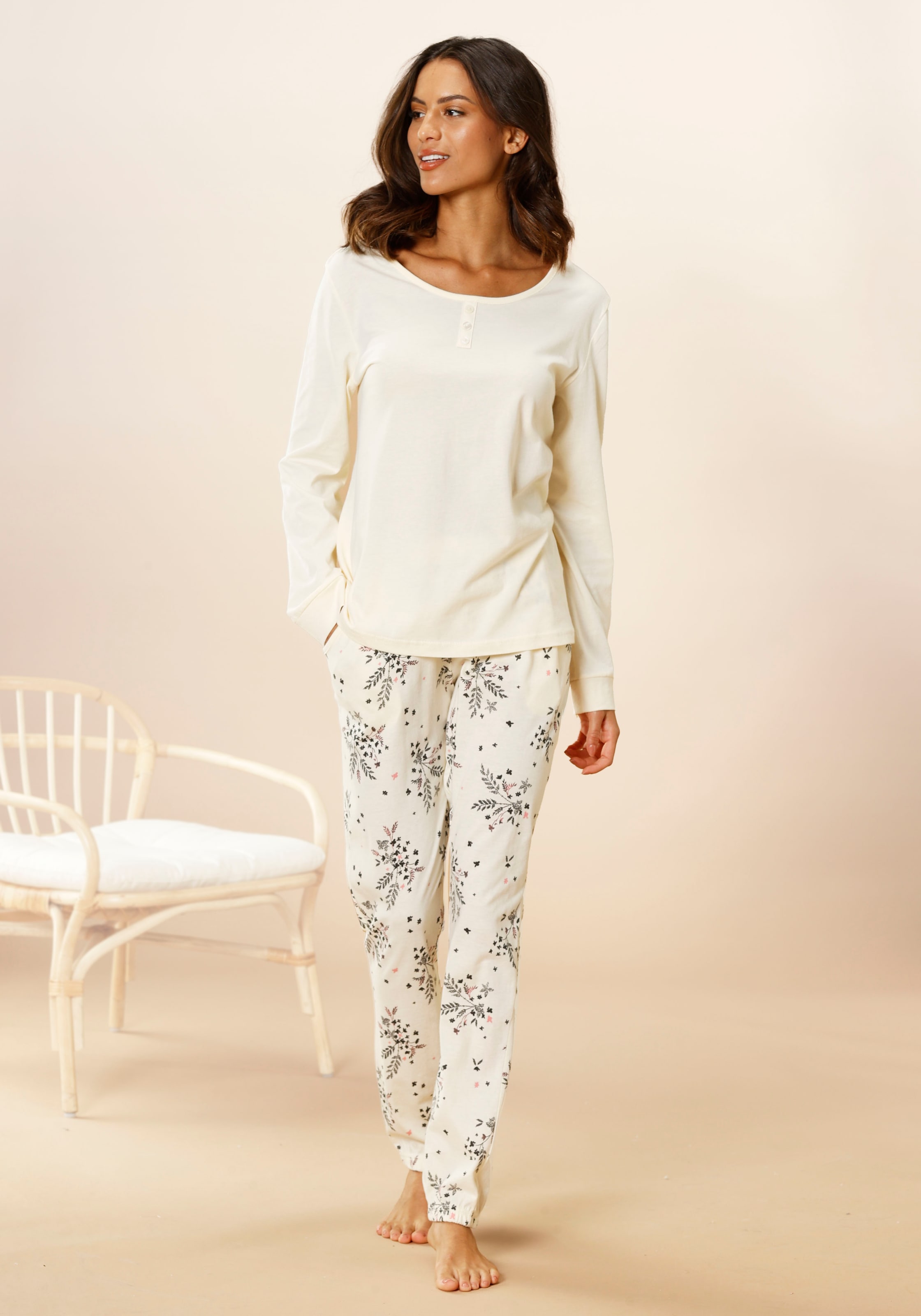 Vivance Dreams Pyjama 2 tlg. mit feinem Blumenprint