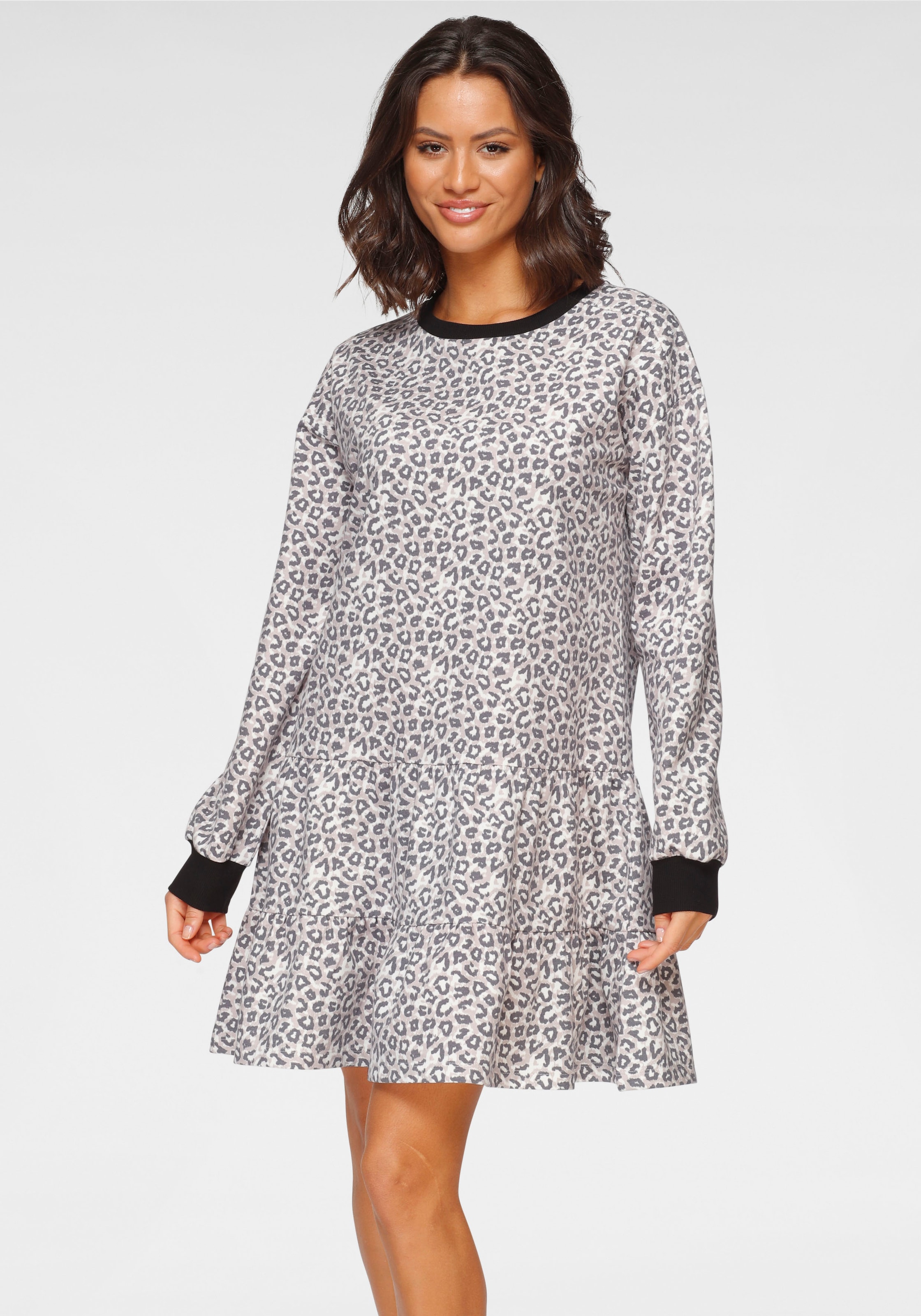 LASCANA Sweatkleid mit schönem Animal-Print