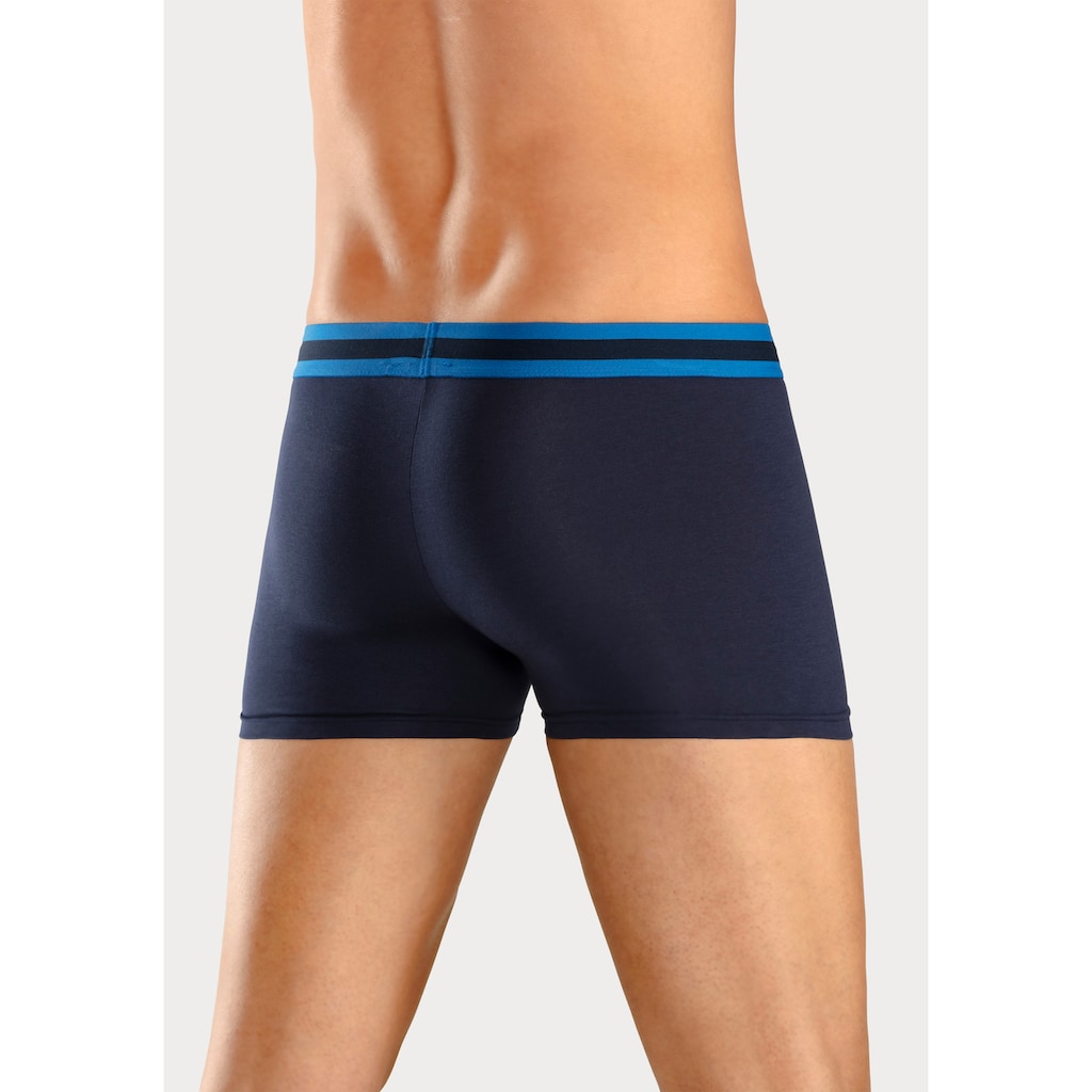 Bench. Boxer »Boxershorts für Herren«, (Packung, 4 St.), Unterhosen mit Overlock-Nähten vorn