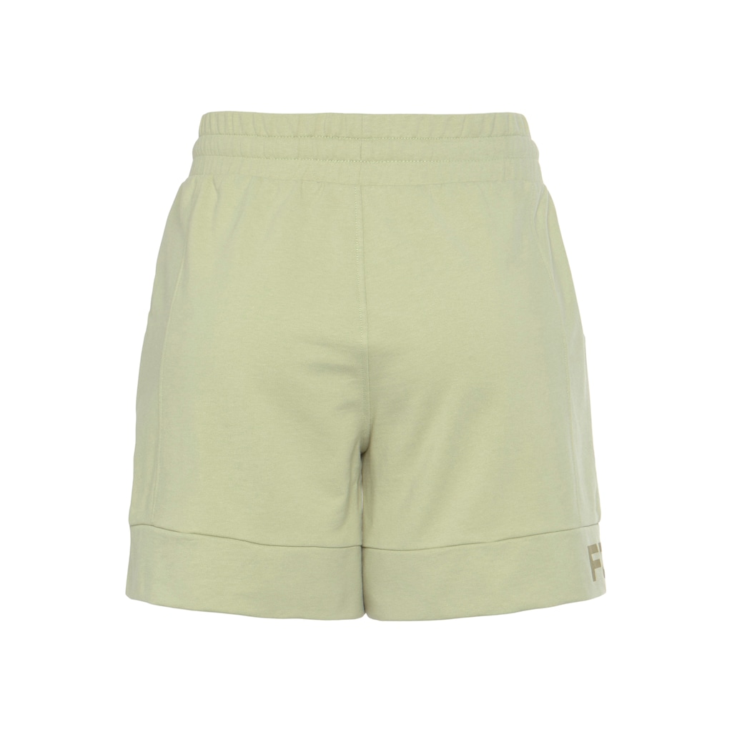 FCUK Sweatshorts, mit Längsteilungsnaht und Logoschriftzug, Loungewear