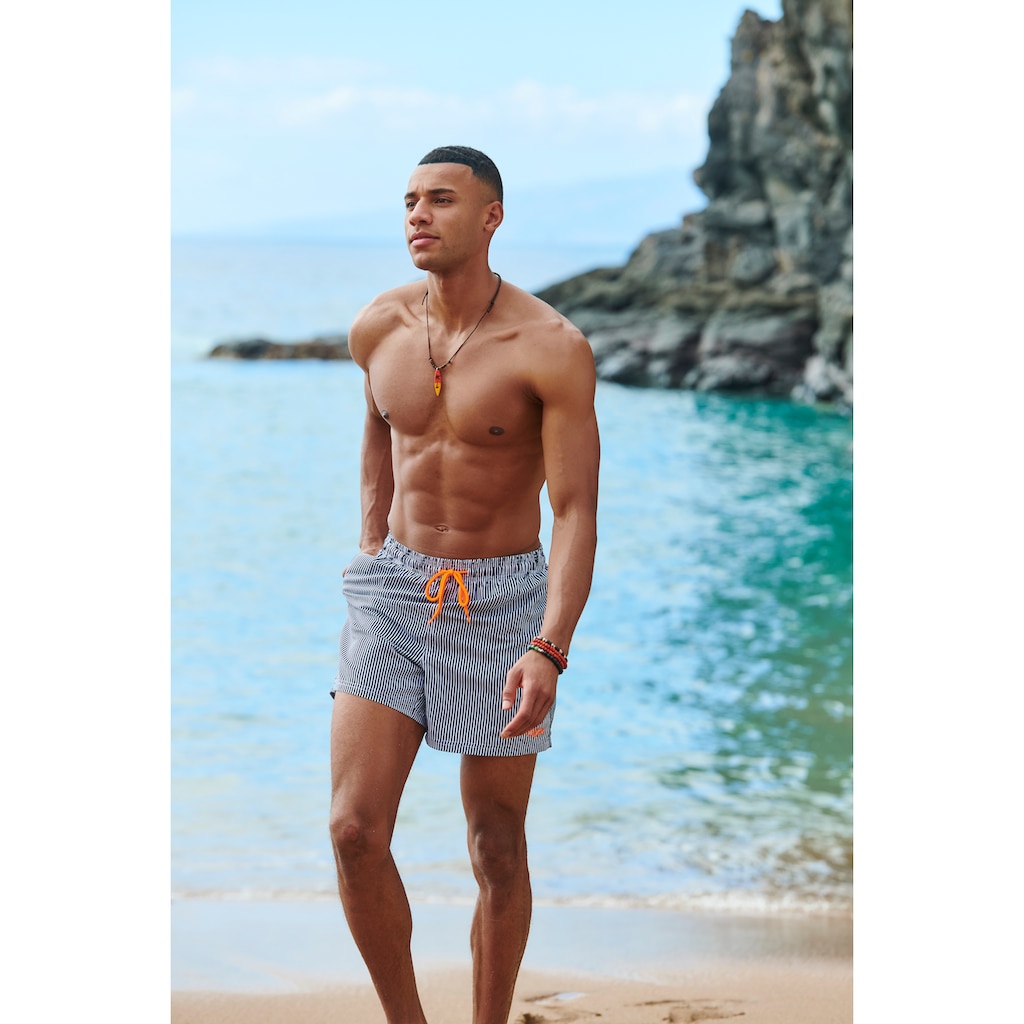 Buffalo Badeshorts, in feinem Streifenlook