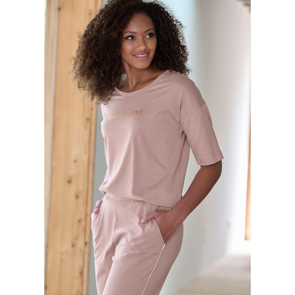 Vivance Dreams Pyjama, (2 tlg.), mit schönem Foildruck