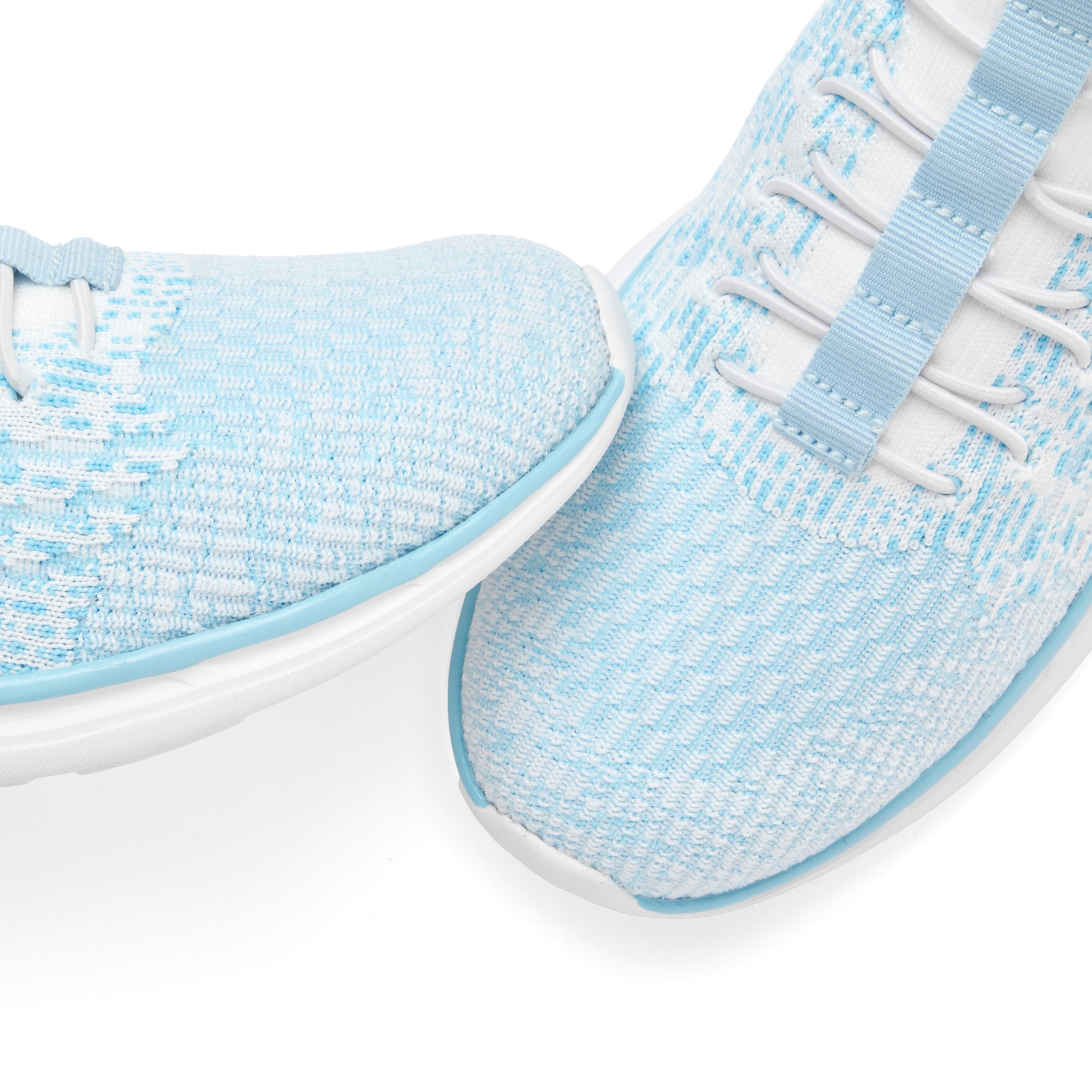 LASCANA Sneaker »Slipper, Halbschuh,«, bequem zum Reinschlüpfen mit elastischen Schnürbändern Unisex VEGAN