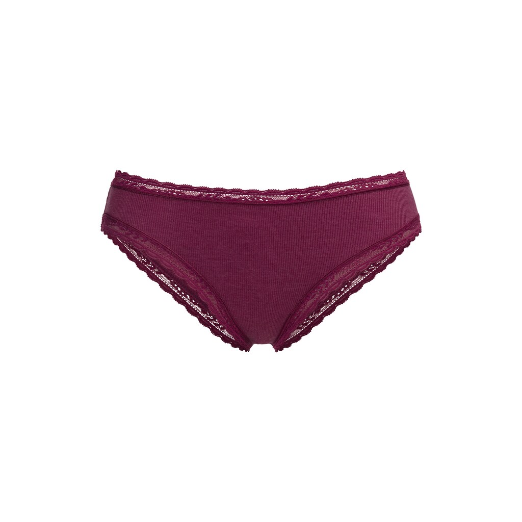 s.Oliver Brasilslip, (Packung, 2 St.), mit modischer Spitze aus Baumwollmischung