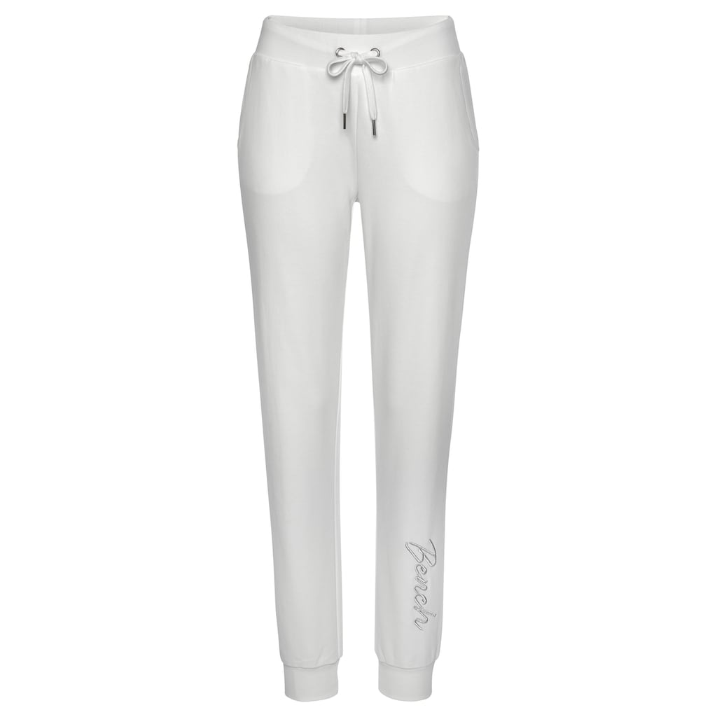 Bench. Loungewear Relaxhose, mit glänzender Logostickerei, Loungeanzug