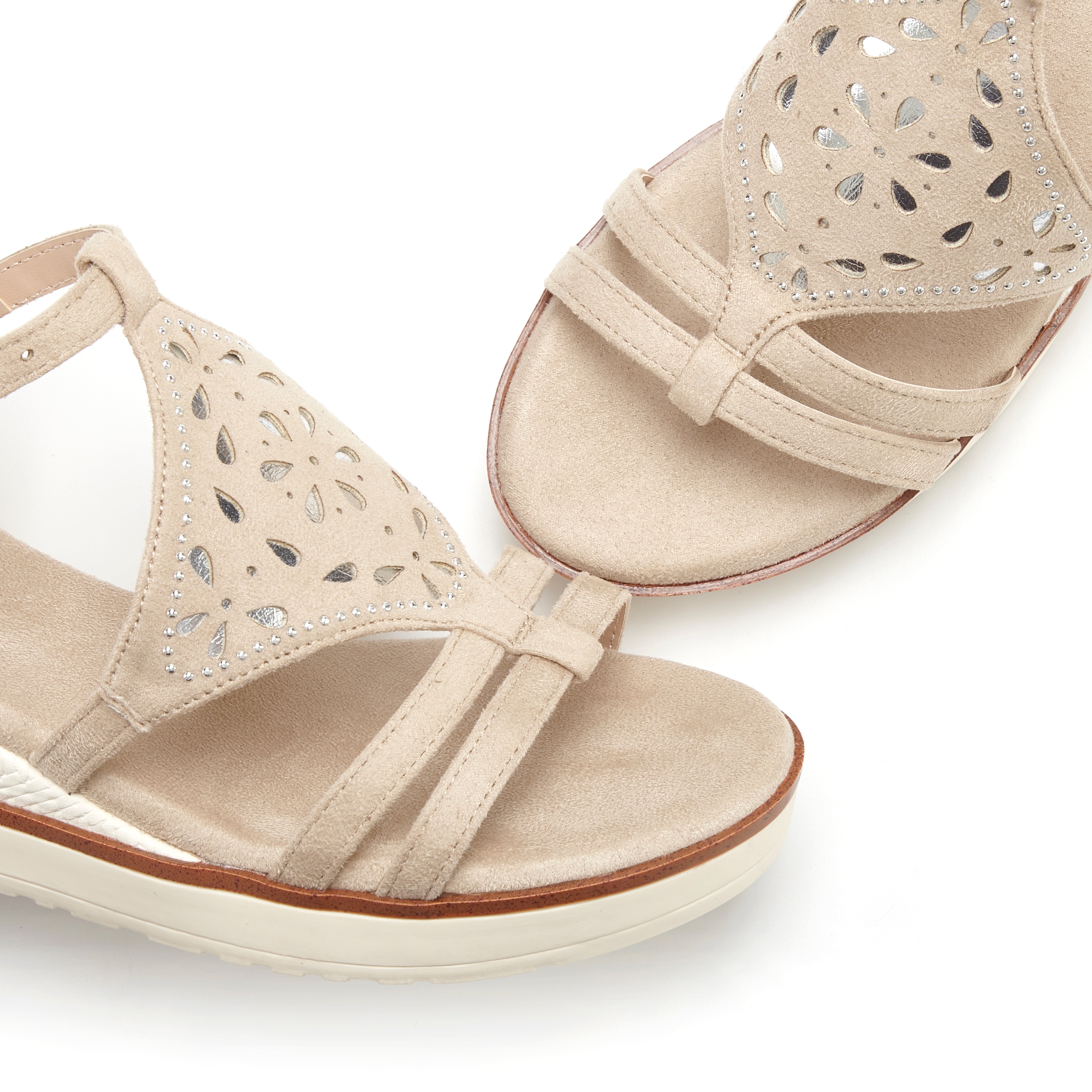 LASCANA Sandales »Sommerschuh, offener Schuh, Sandale, Keilsandalette,«  mit Keilabsatz gepolsterter Innensohle VEGAN
