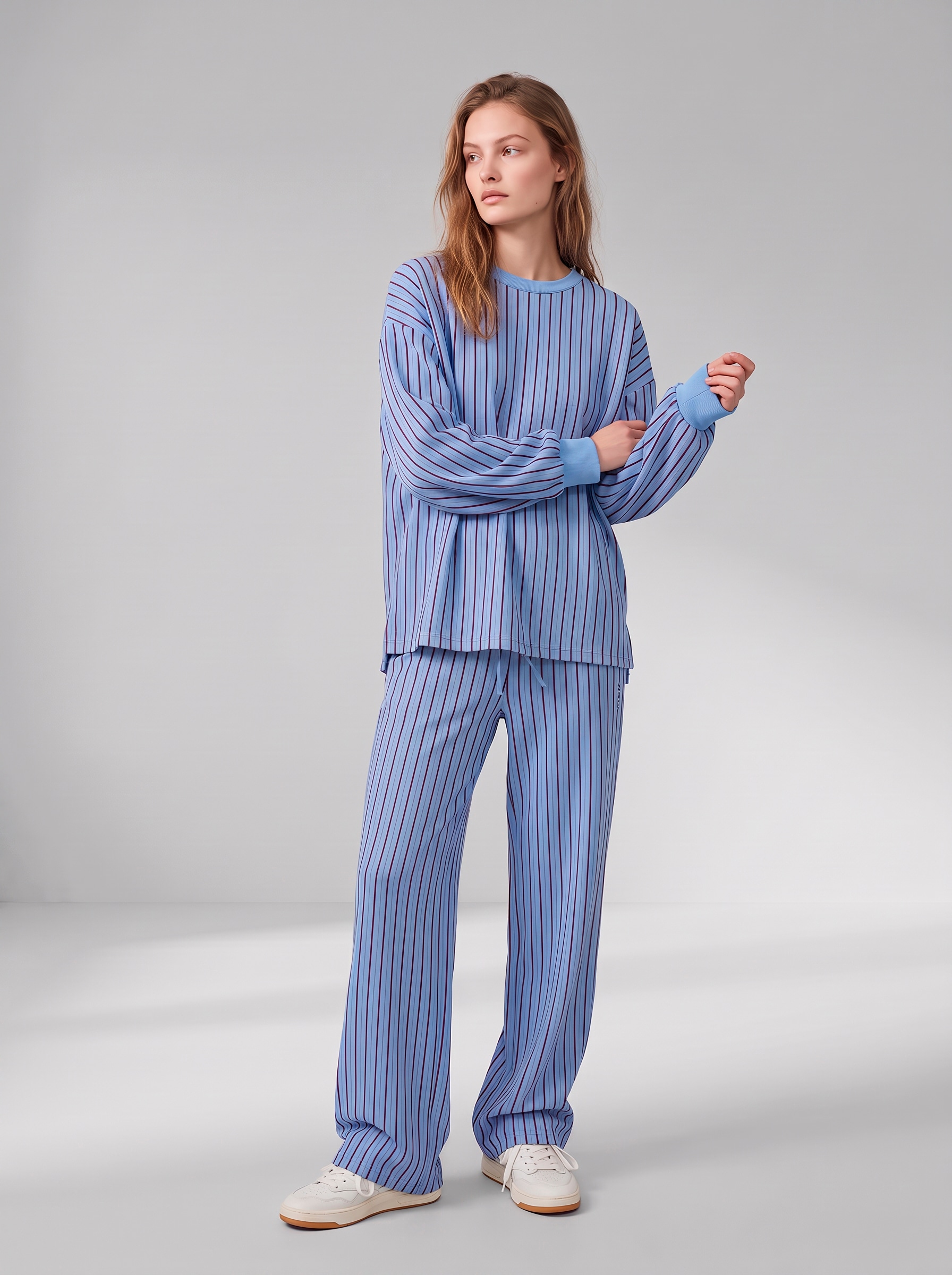 Copenhagen Studios Sweater , Hochwertige Modal Qualität
